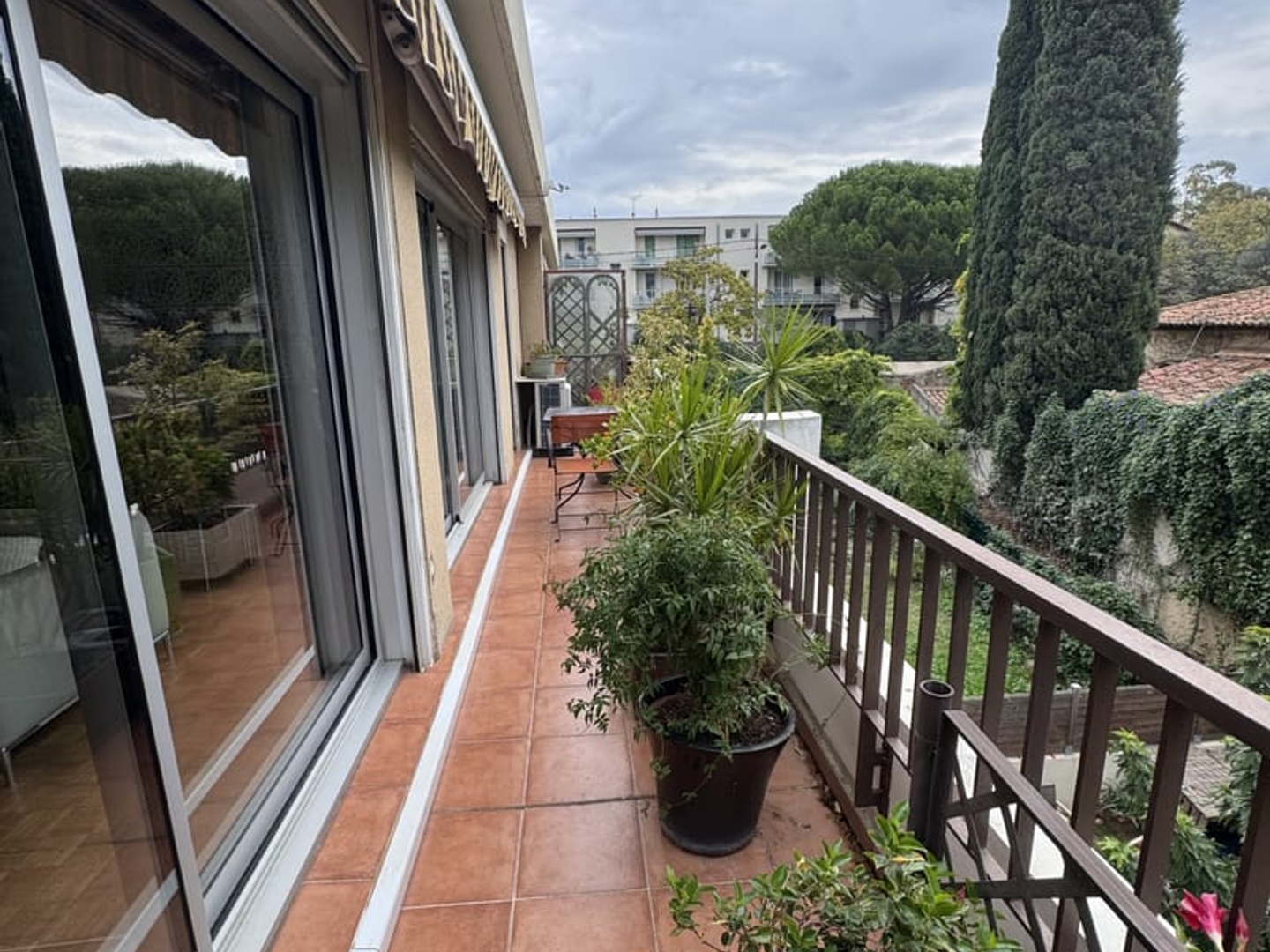 Appartement à vendre - 4 pièces - 93m2 - Marseille 8e (13008)