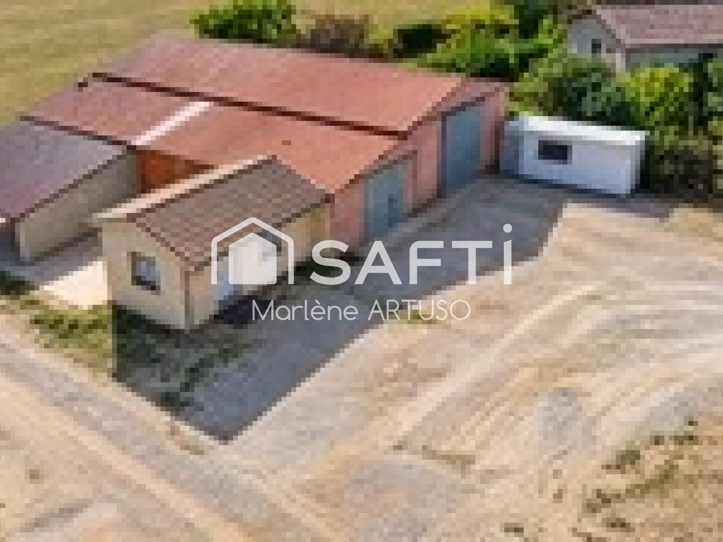 LES PUJOLS (09100) ENTREPÔT 300 M² + BUREAU 20 M² TERRAIN 1 600 M²