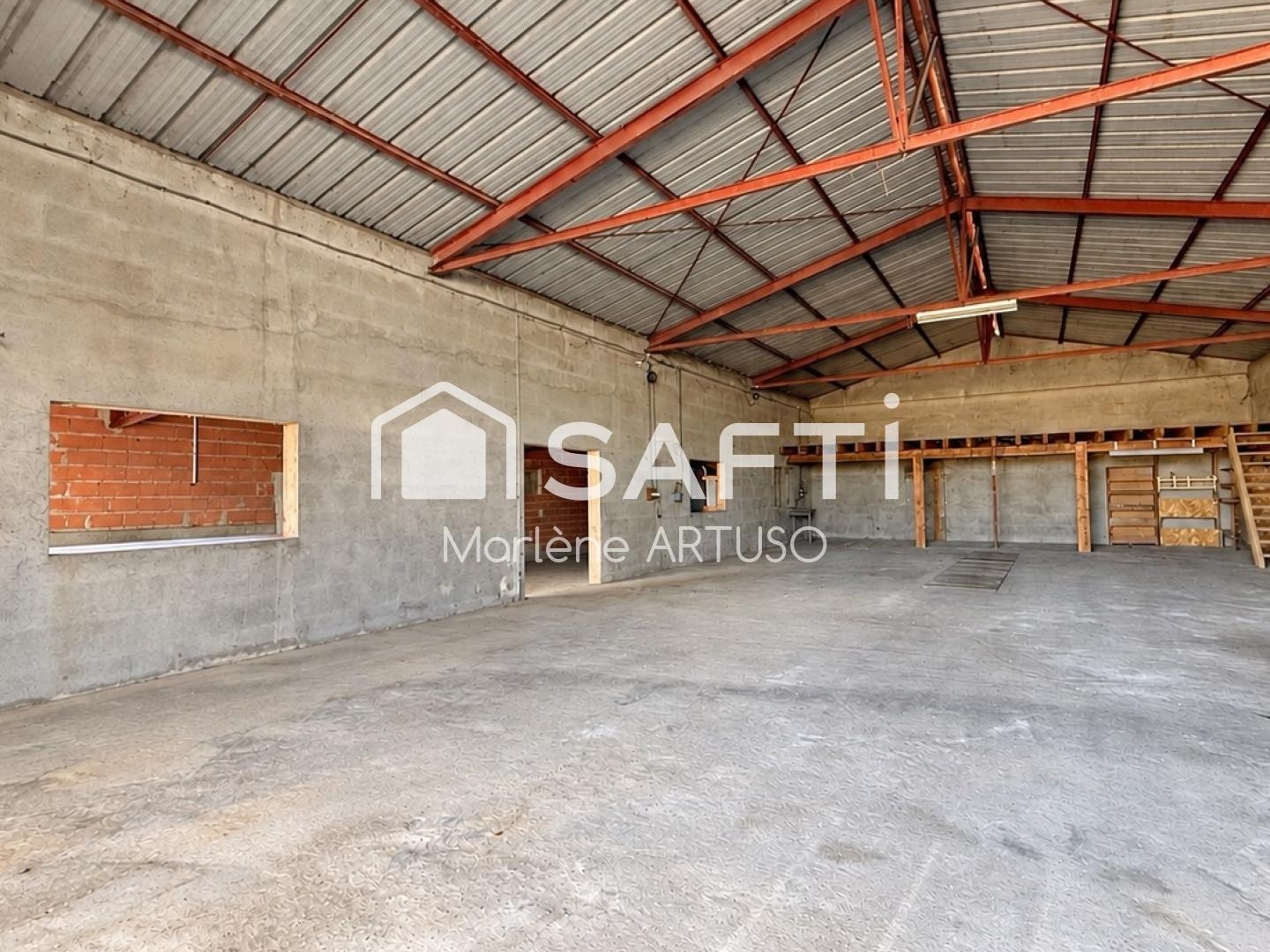 Magasin à vendre - 3 pièces - 320m2 - Les Pujols (09100)