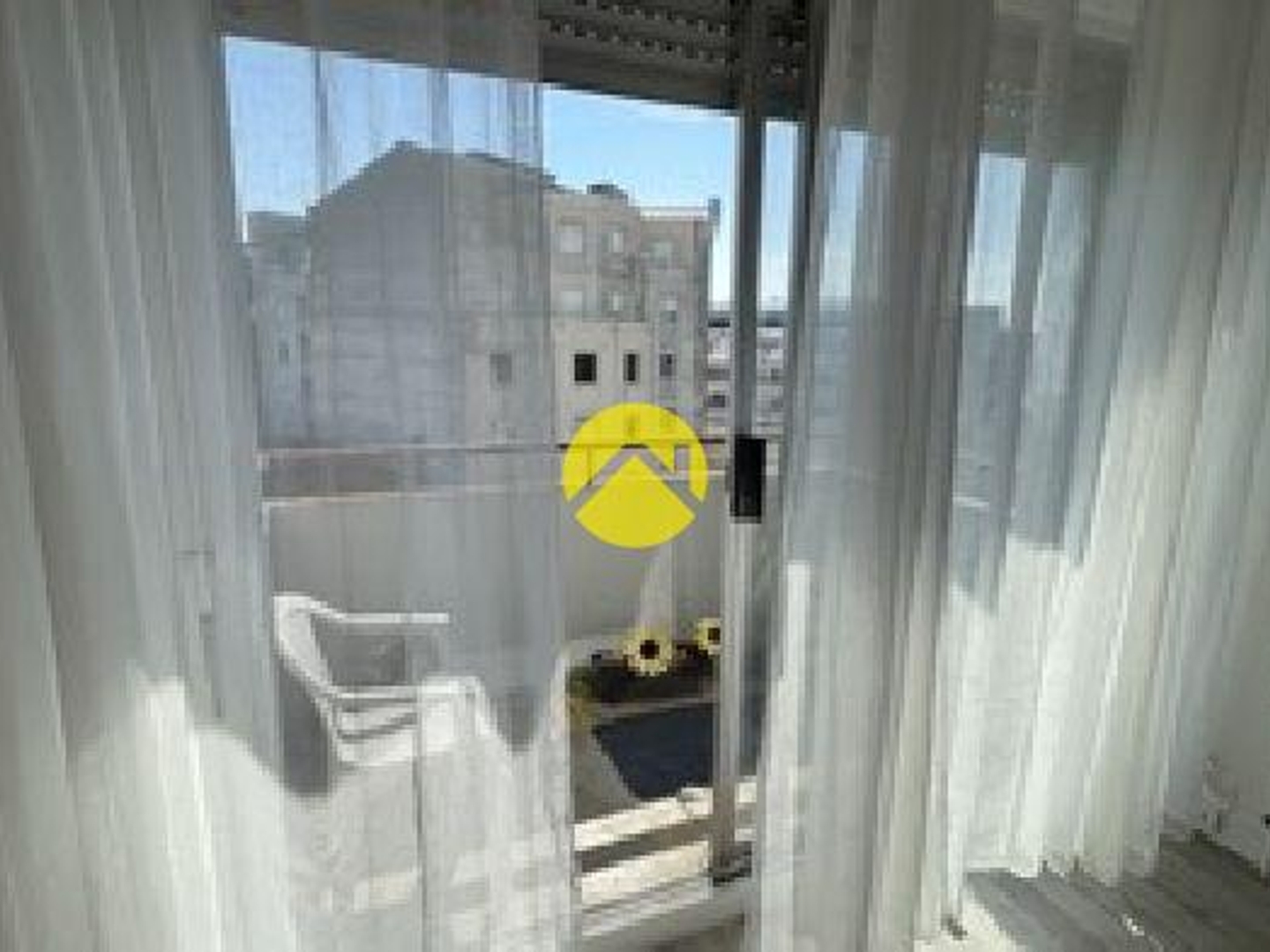APPARTEMENT AVEC BALCON