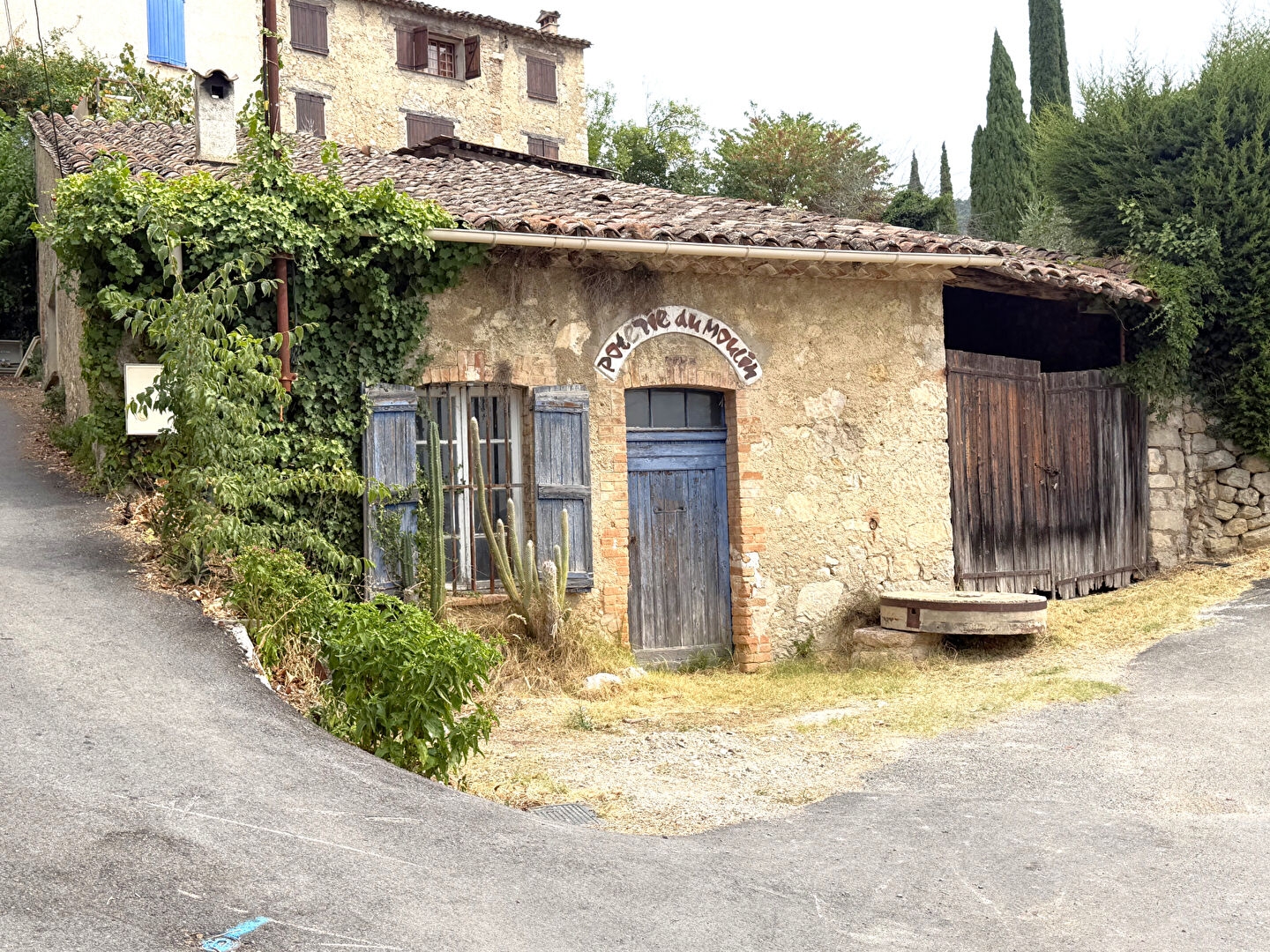 Ancien Atelier à Vendre -Seillans