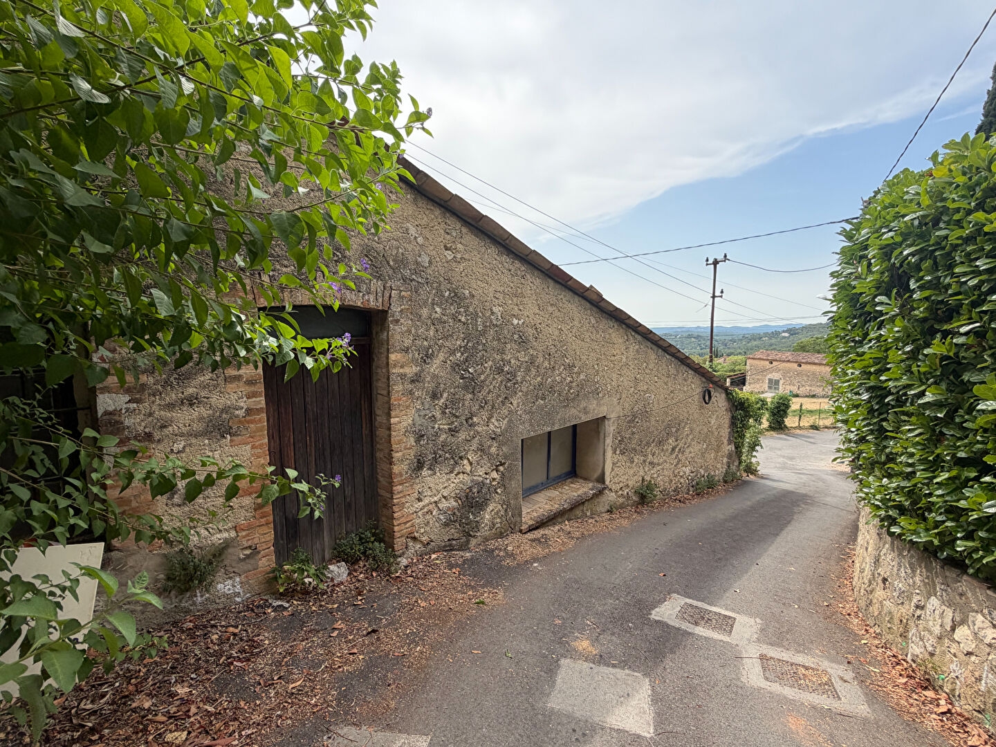 Locaux à vendre - 2 pièces - 99m2 - Seillans (83440)