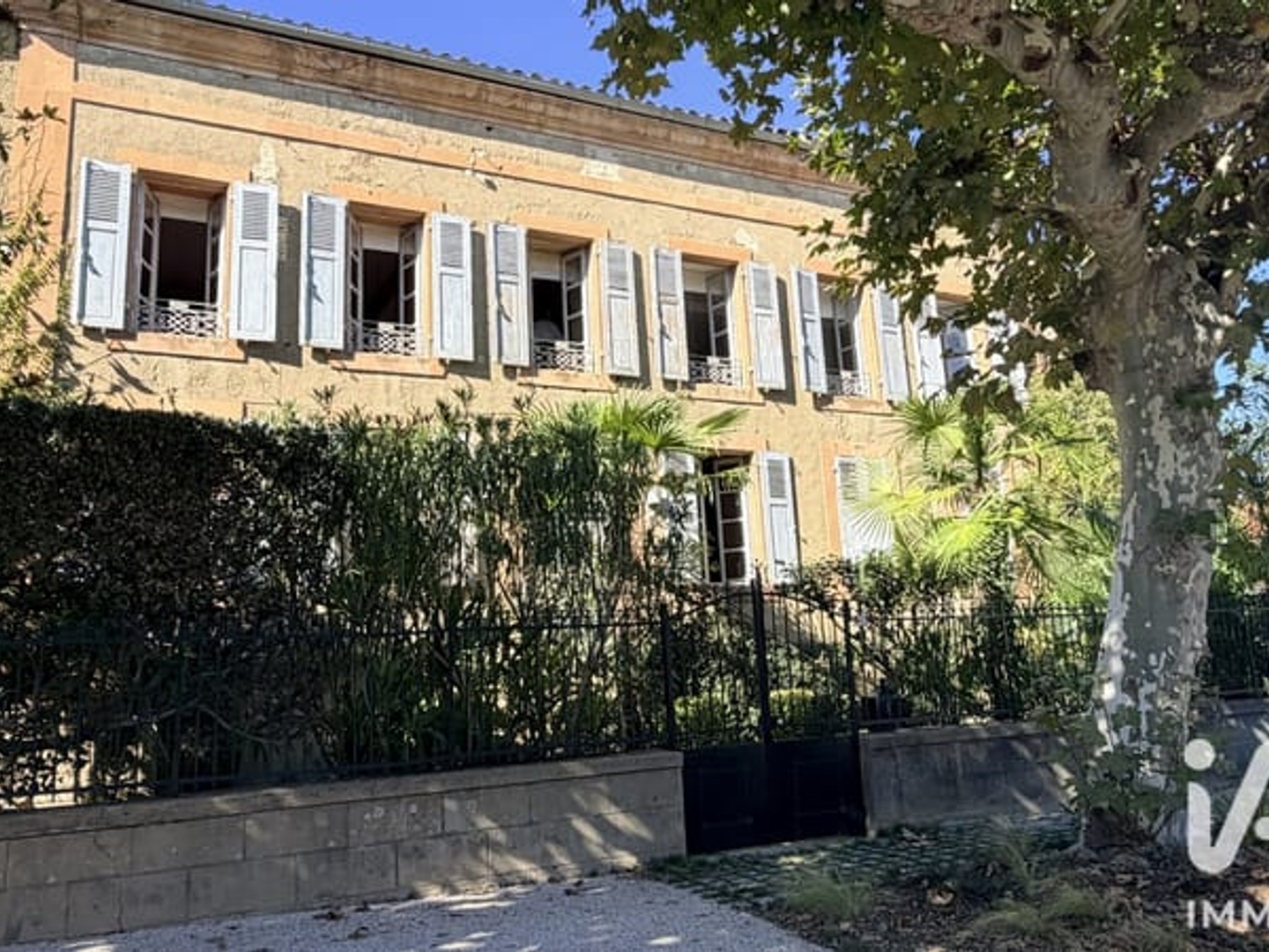 Maison 6 pièces 247 m²