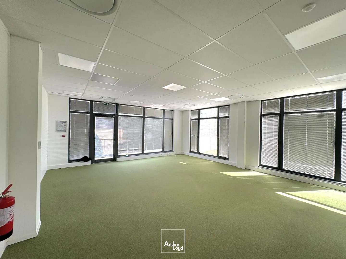 Immeuble à vendre - 1996m2 - Aubagne (13400)
