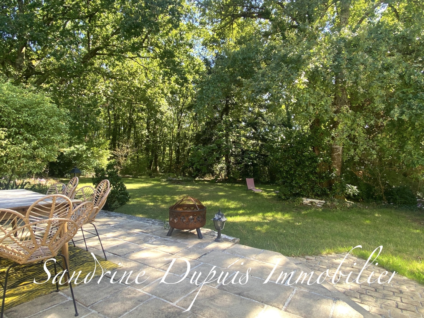 Maison à vendre - 7 pièces - 190m2 - Chermignac (17460)
