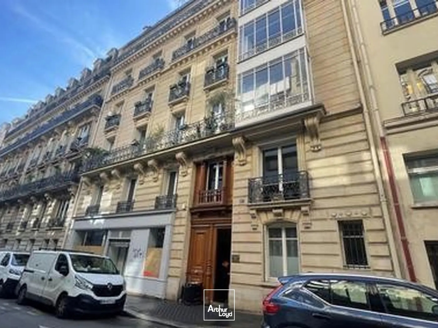Bureaux à vendre Paris 17 - Calme sur cour et entièrement rénovés