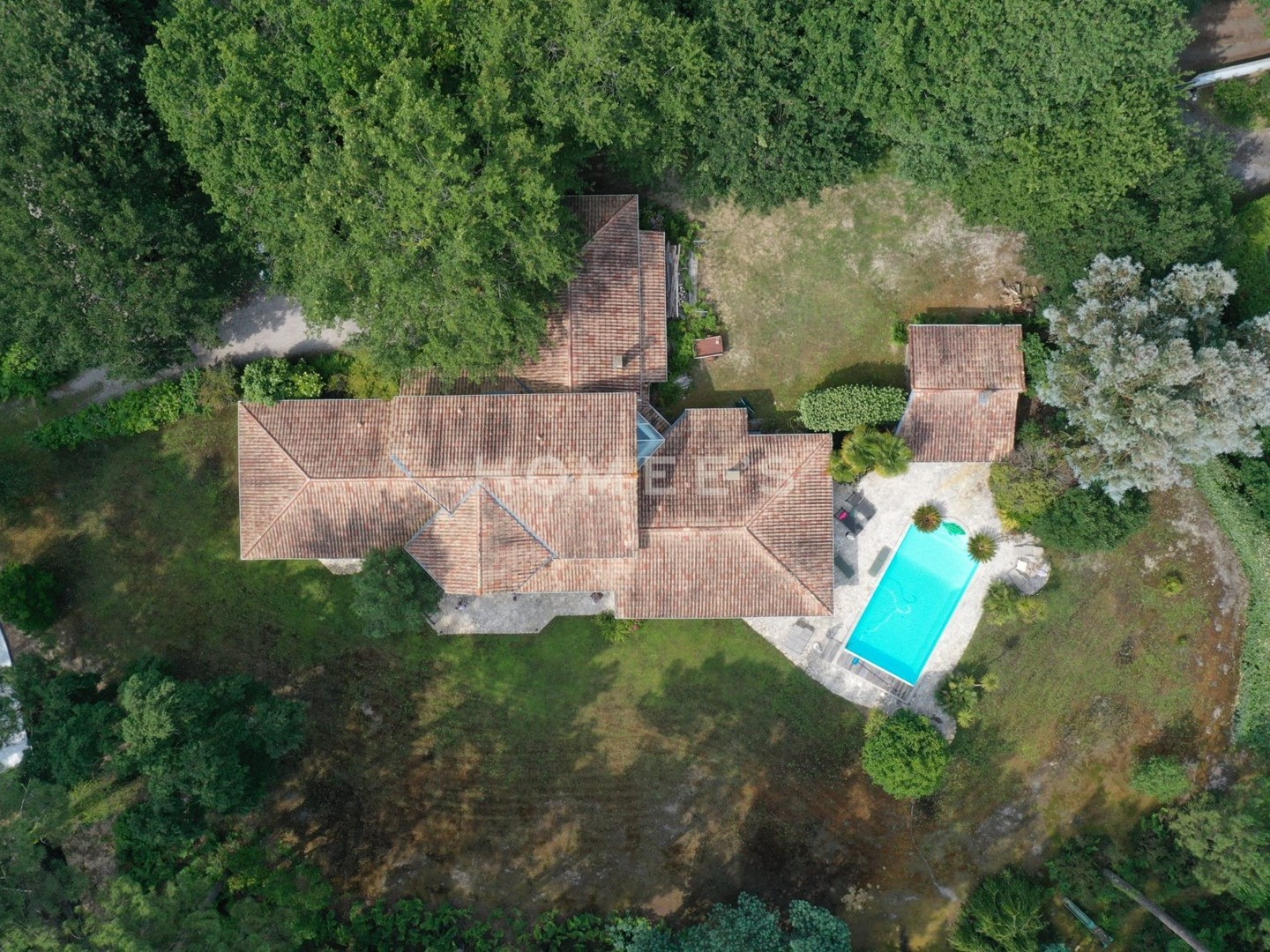 Maison 8 pièces 350 m²