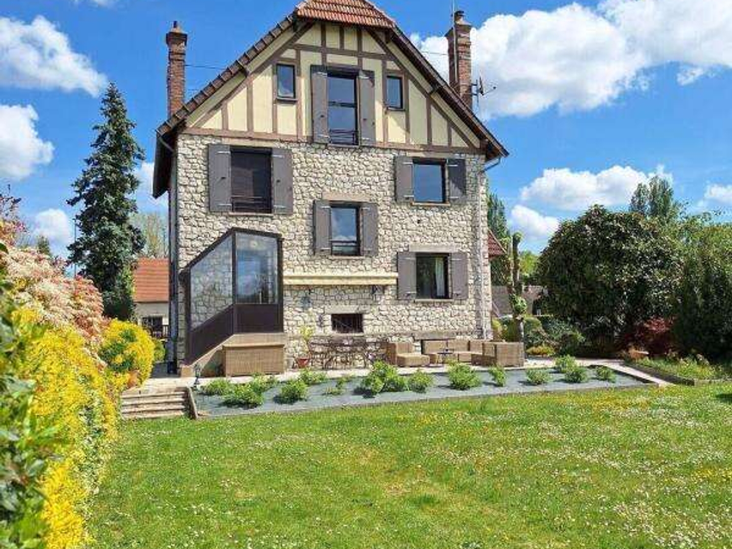 Maison à vendre - 8 pièces - 168m2 - Moret-Loing-Et-Or... (77250)
