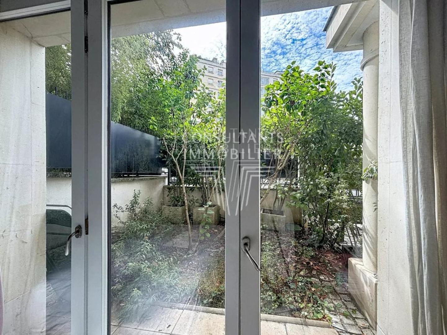 Appartement à vendre - 1 pièce - 23m2 - Neuilly-Sur-Seine (92200)