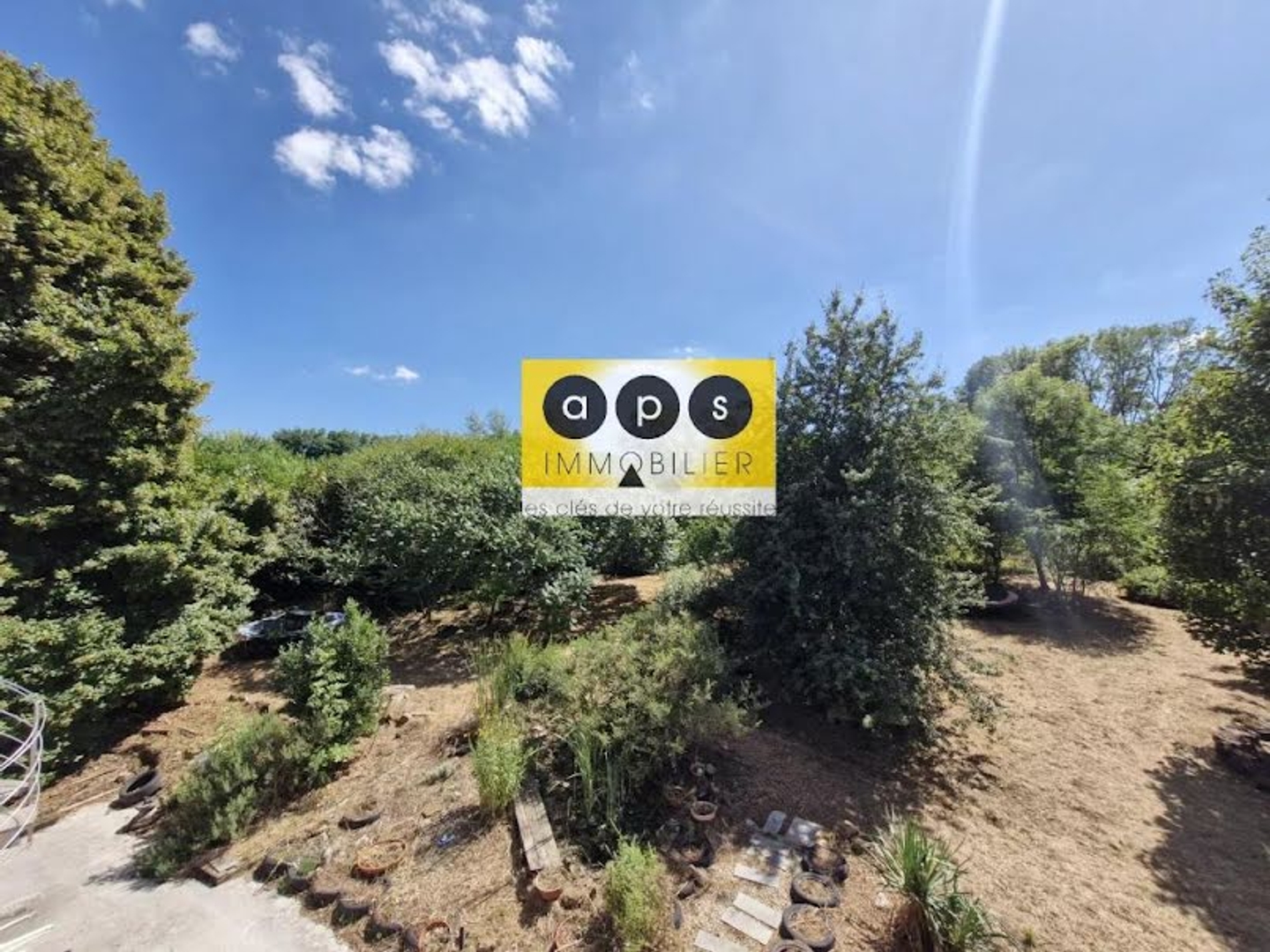 Maison à vendre - 17 pièces - 456m2 - Bersaillin (39800)