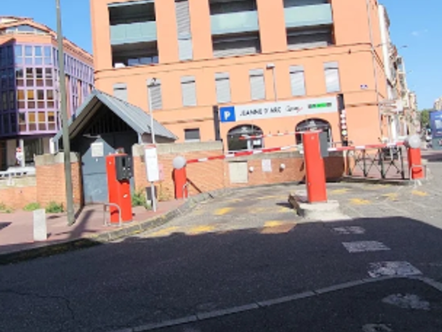 Parking 13 m²