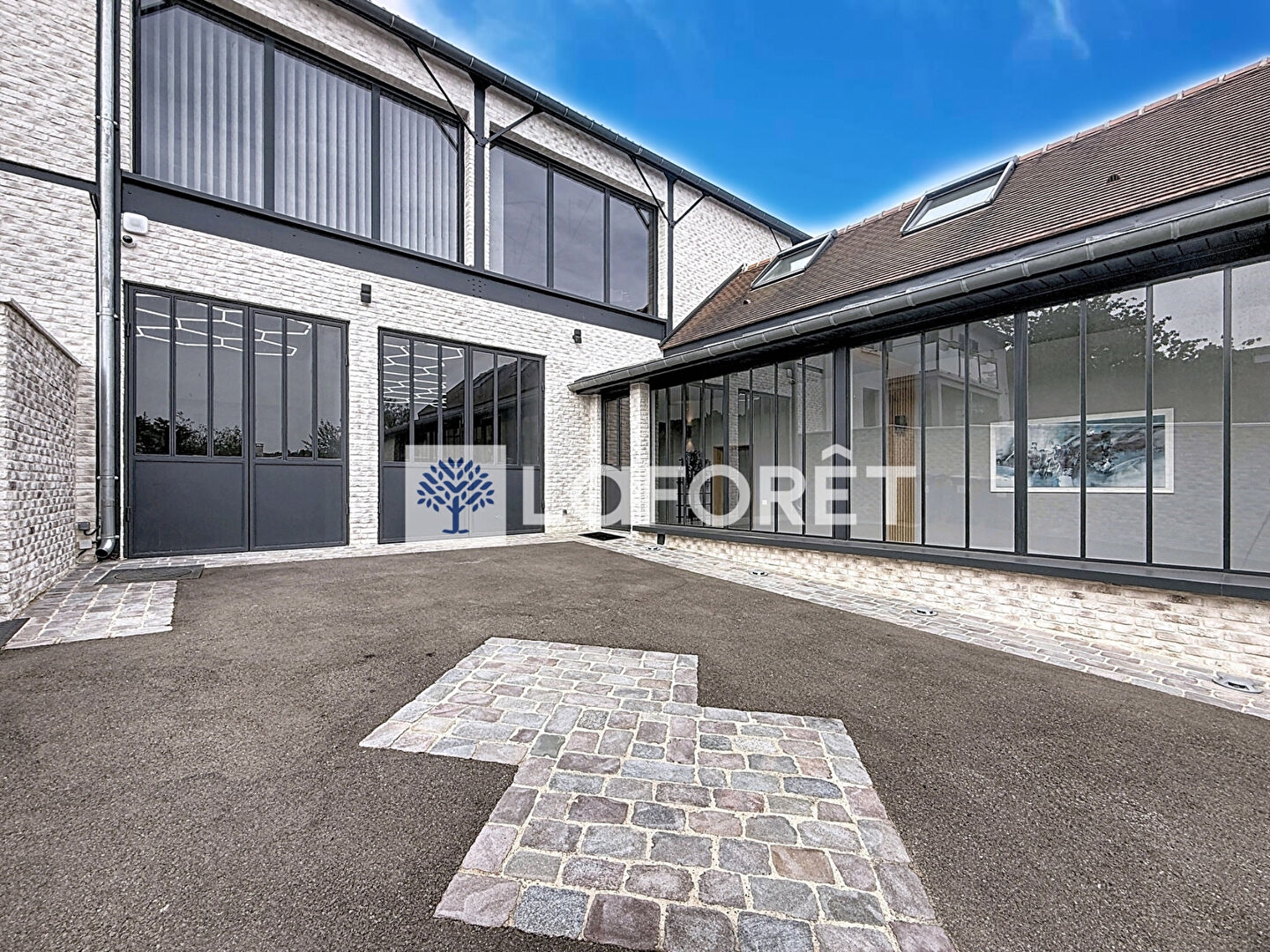 Maison à vendre - 7 pièces - 307m2 - Aigremont (78240)