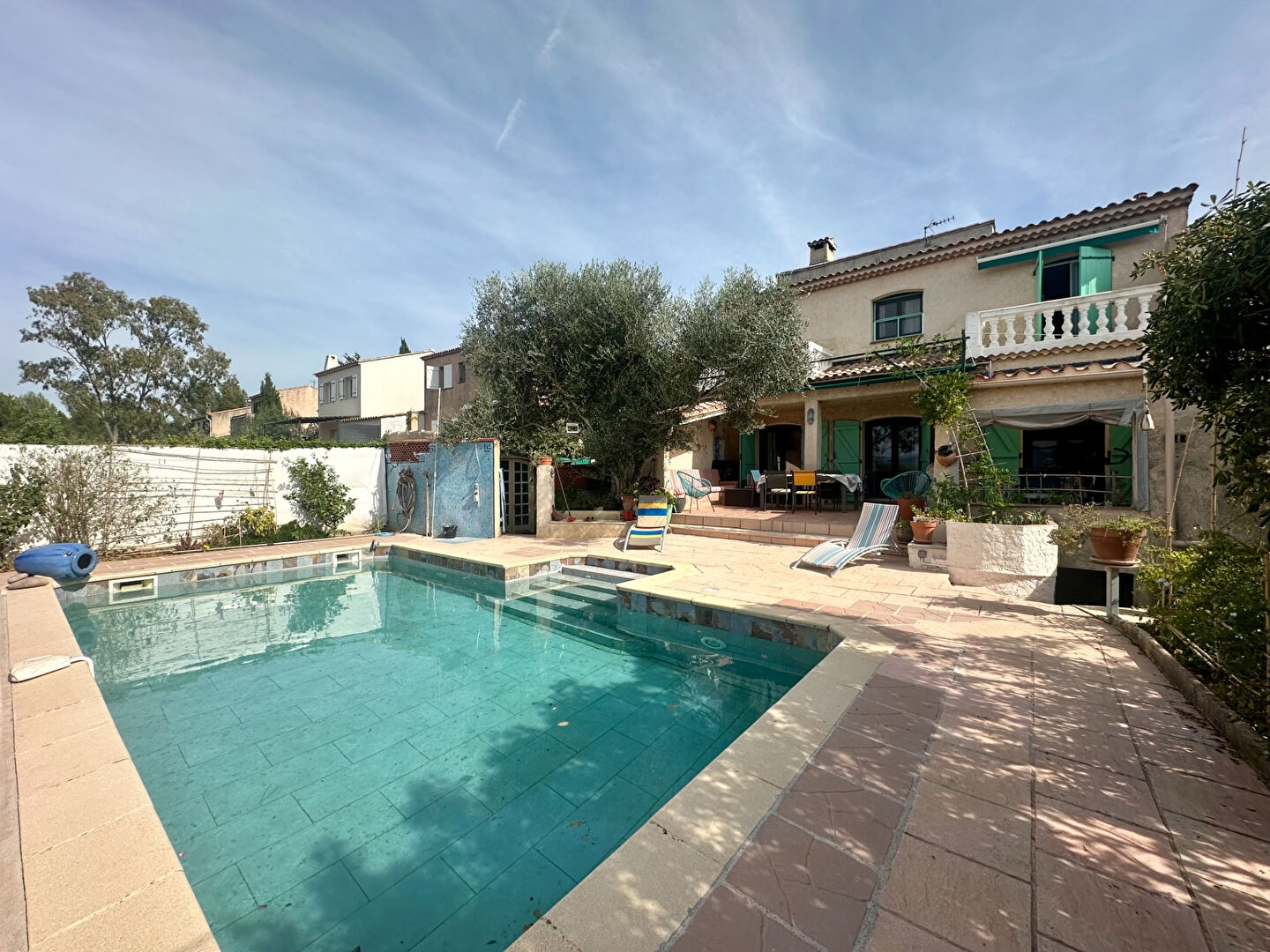 Maison à vendre - 5 pièces - 109m2 - La Crau (83260)