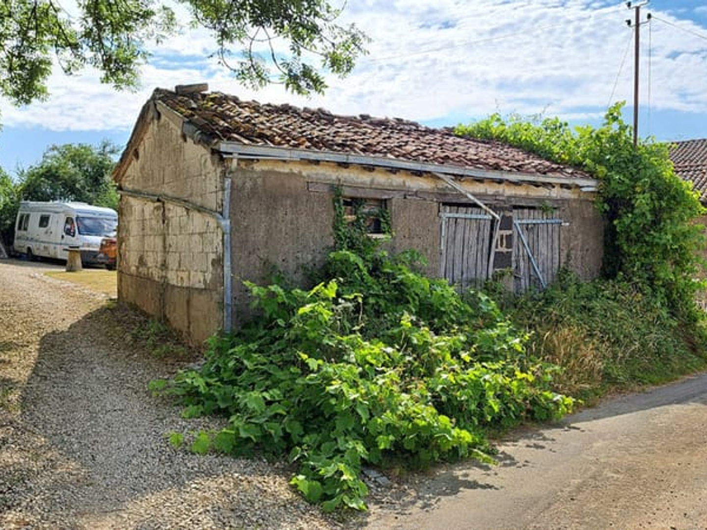 Granges et terrain