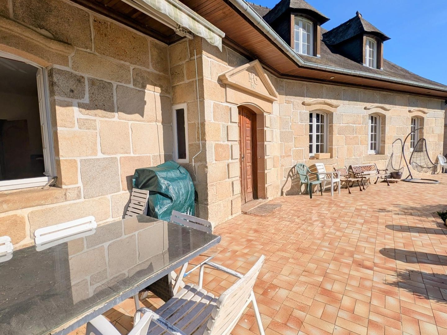 Maison à vendre - 9 pièces - 237m2 - Trémeur (22250)