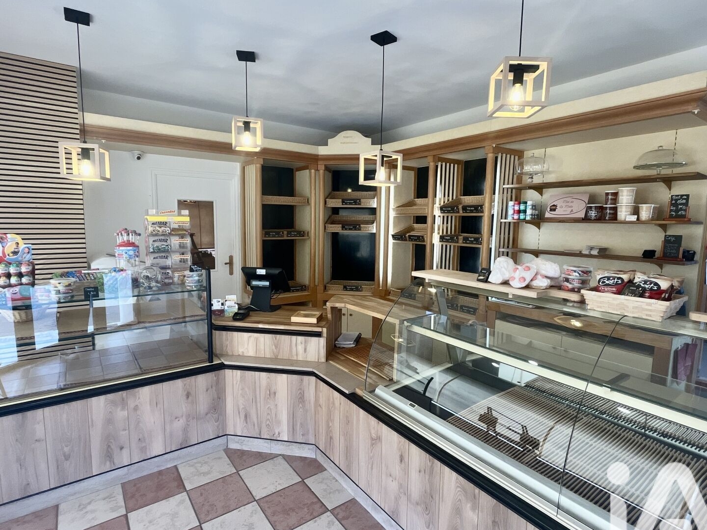 Magasin à vendre - 1 pièce - 225m2 - La Motte (22600)