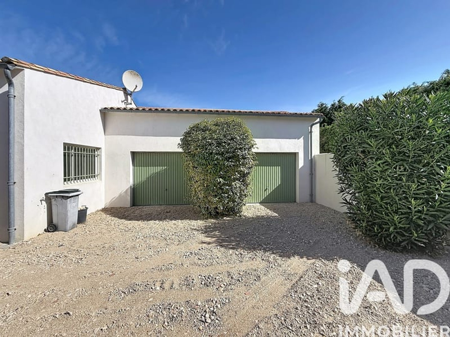 Maison à vendre - 198m2 - Loix (17111)