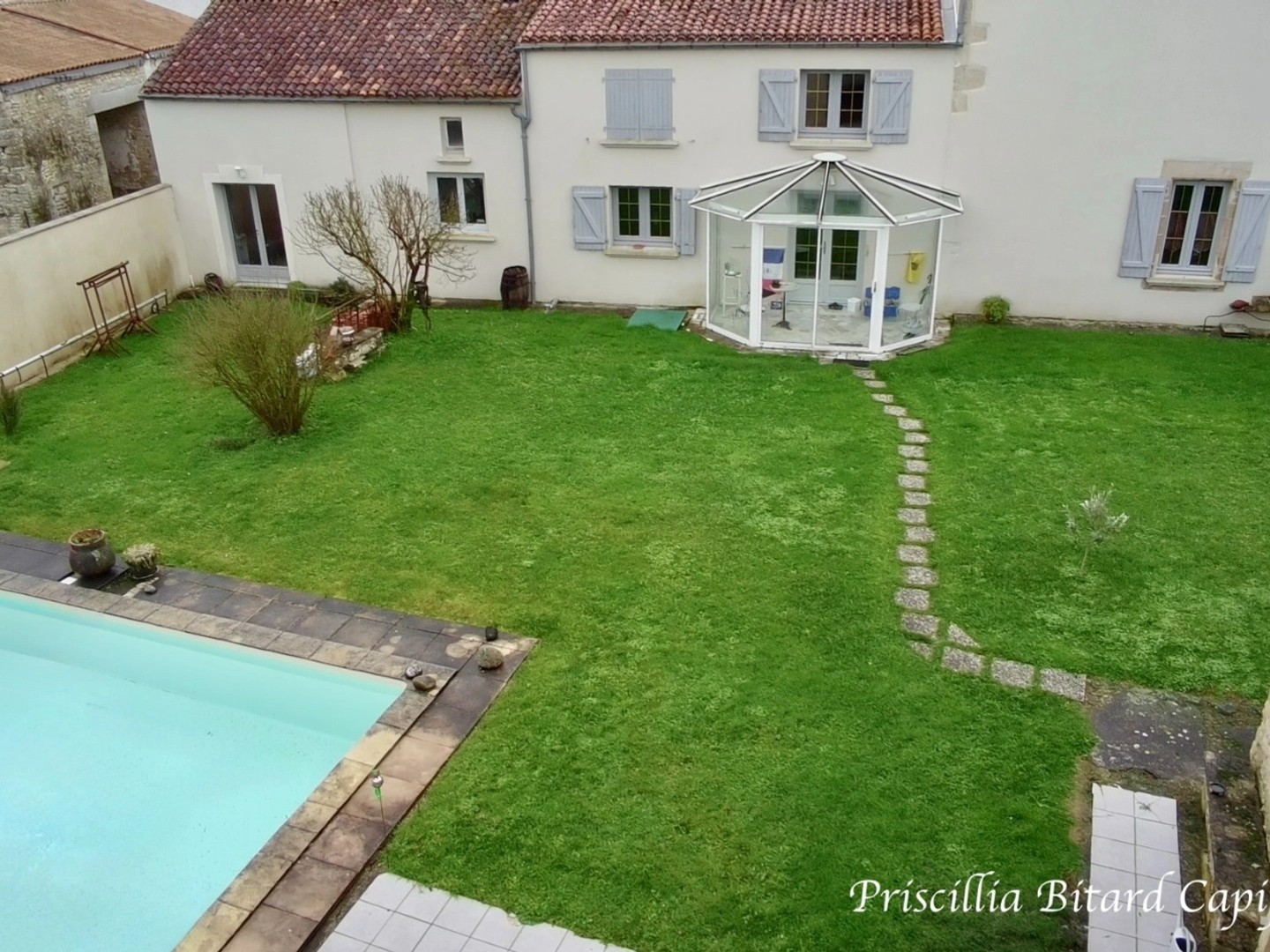 Maison 10 pièces 104 m²