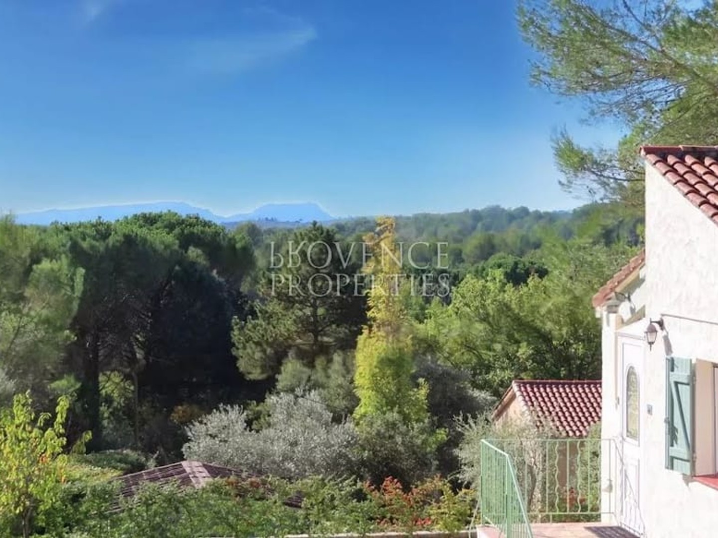 Villa 5 pièces 145 m²