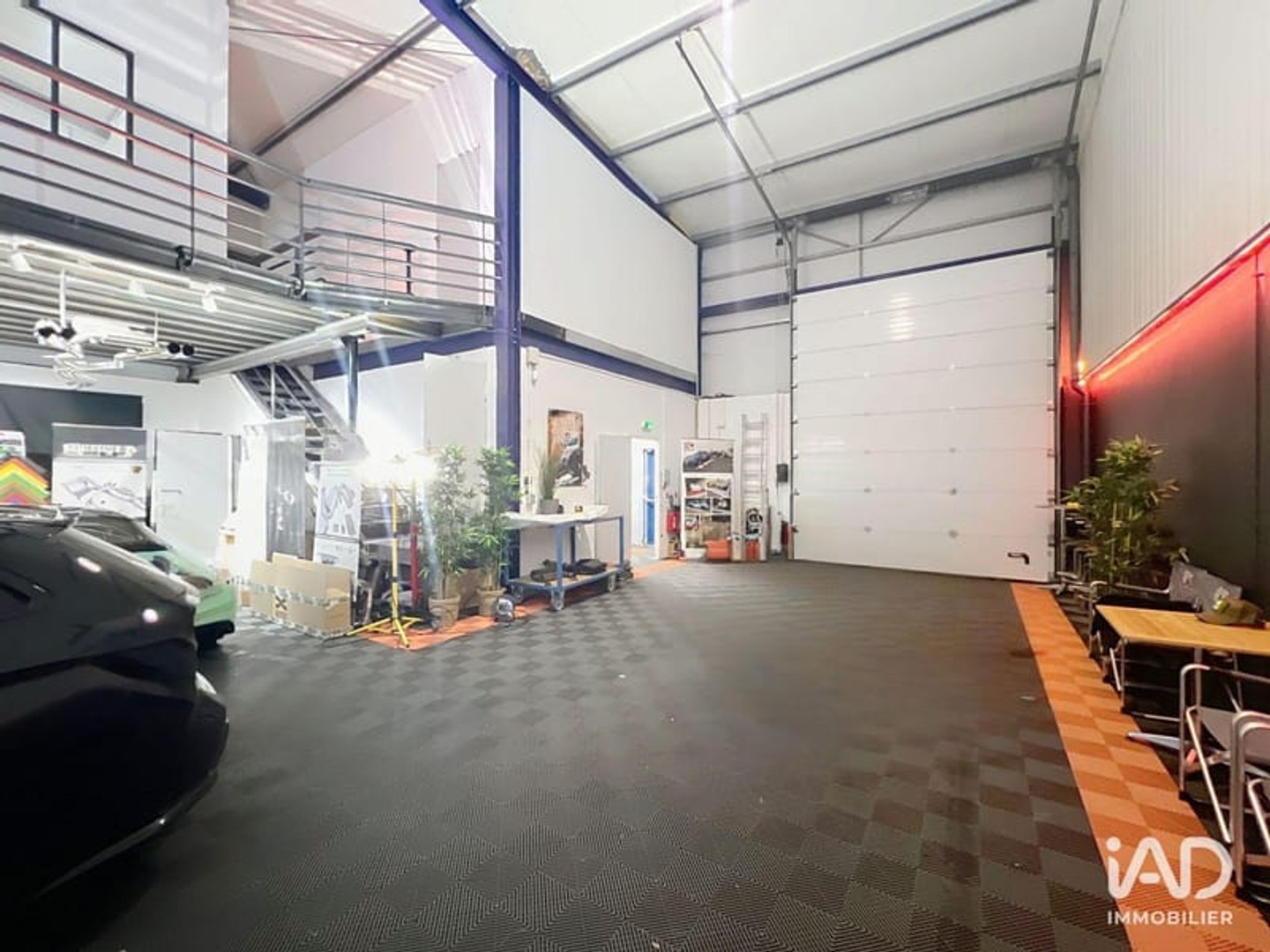 Immeuble commercial 315 m²
