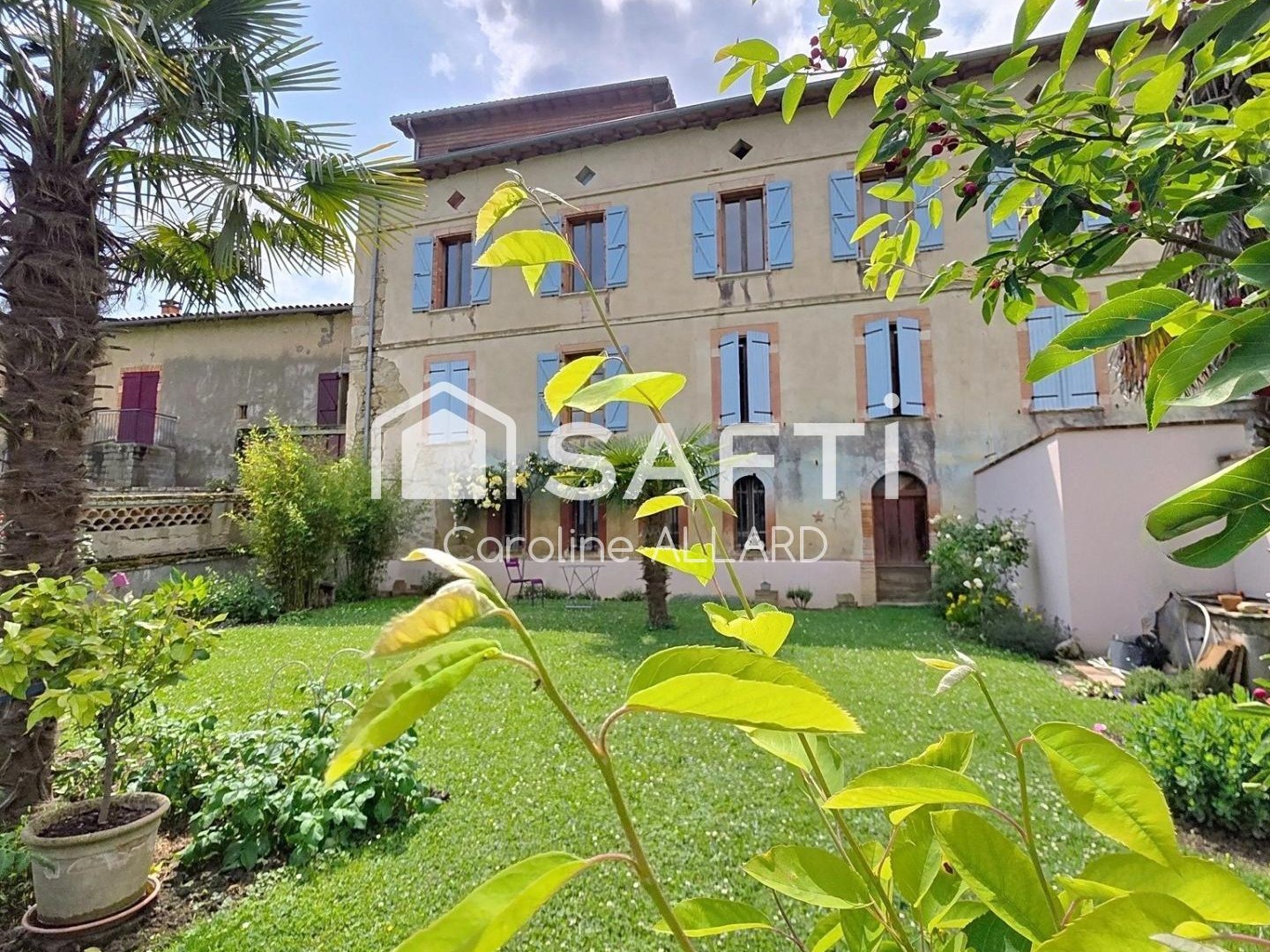 Maison à vendre - 8 pièces - 177m2 - Montpézat (32220)