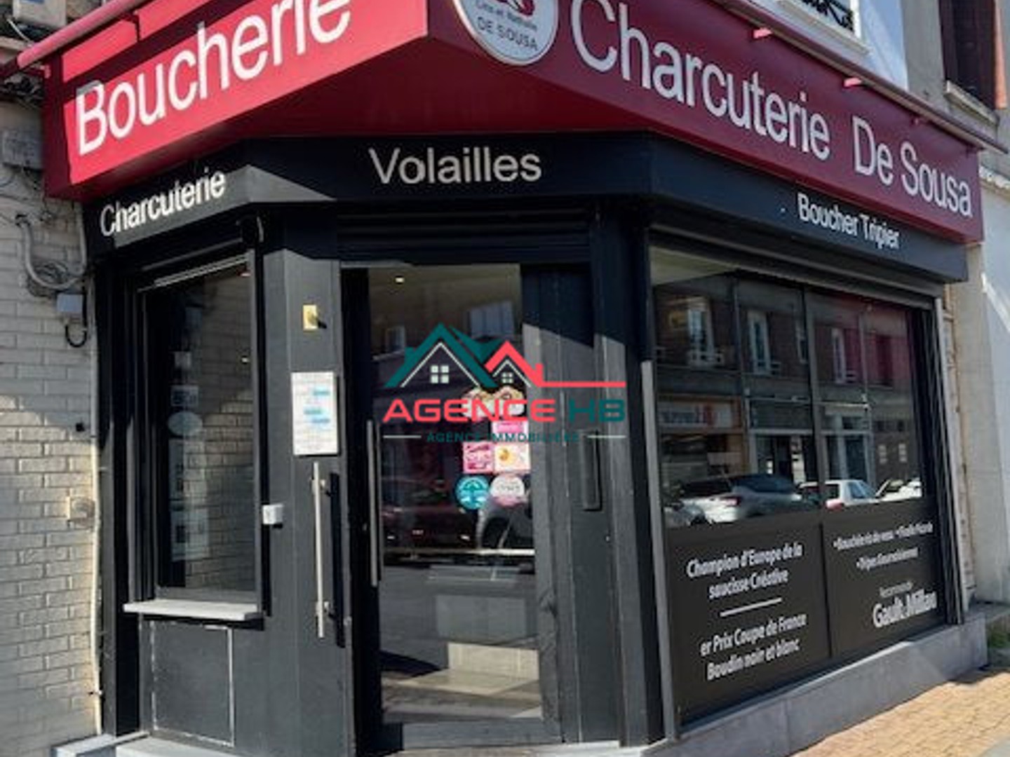 Local commercial 180 m²