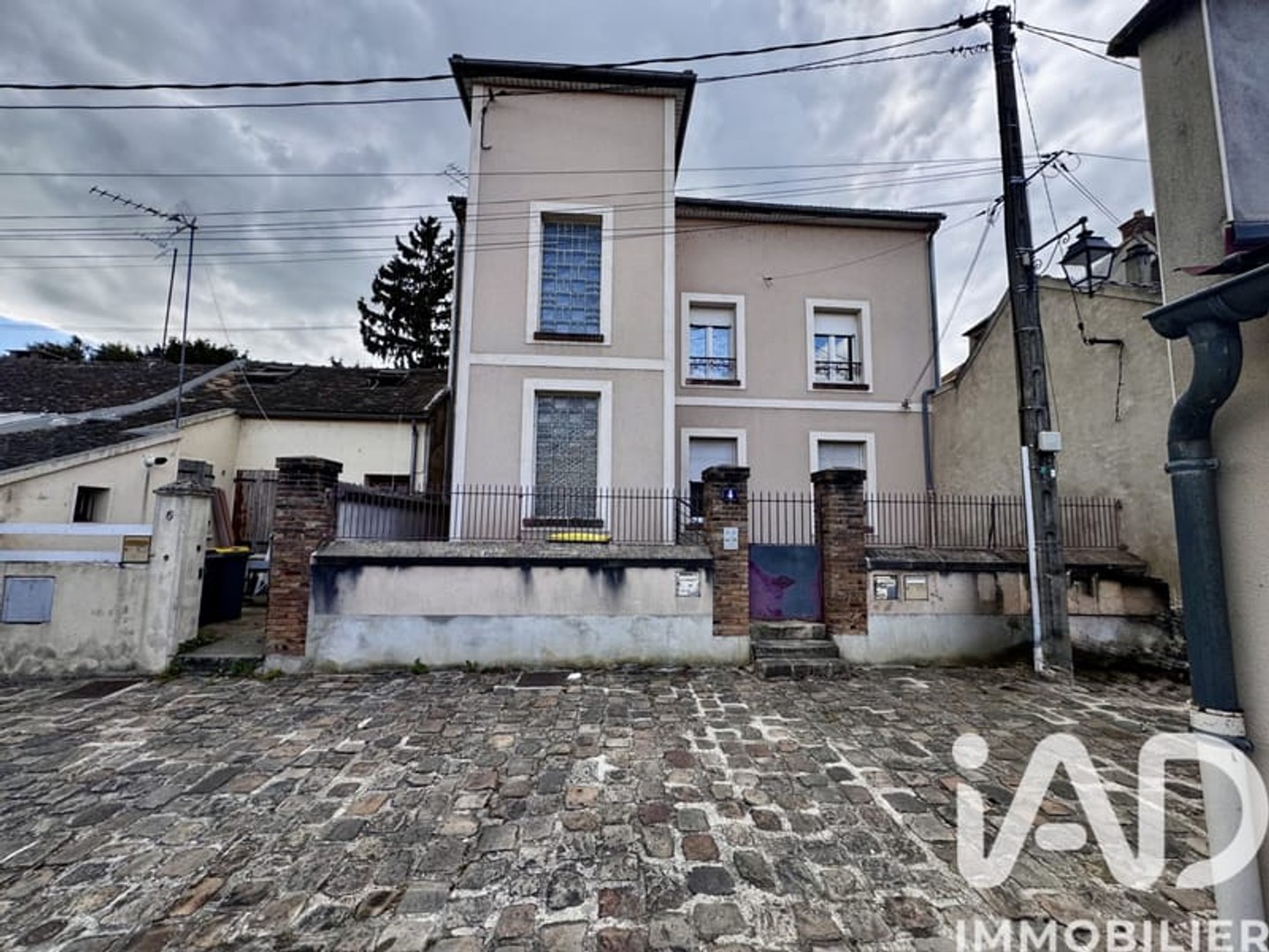 Maison avec appartements 2 pièces 111 m²