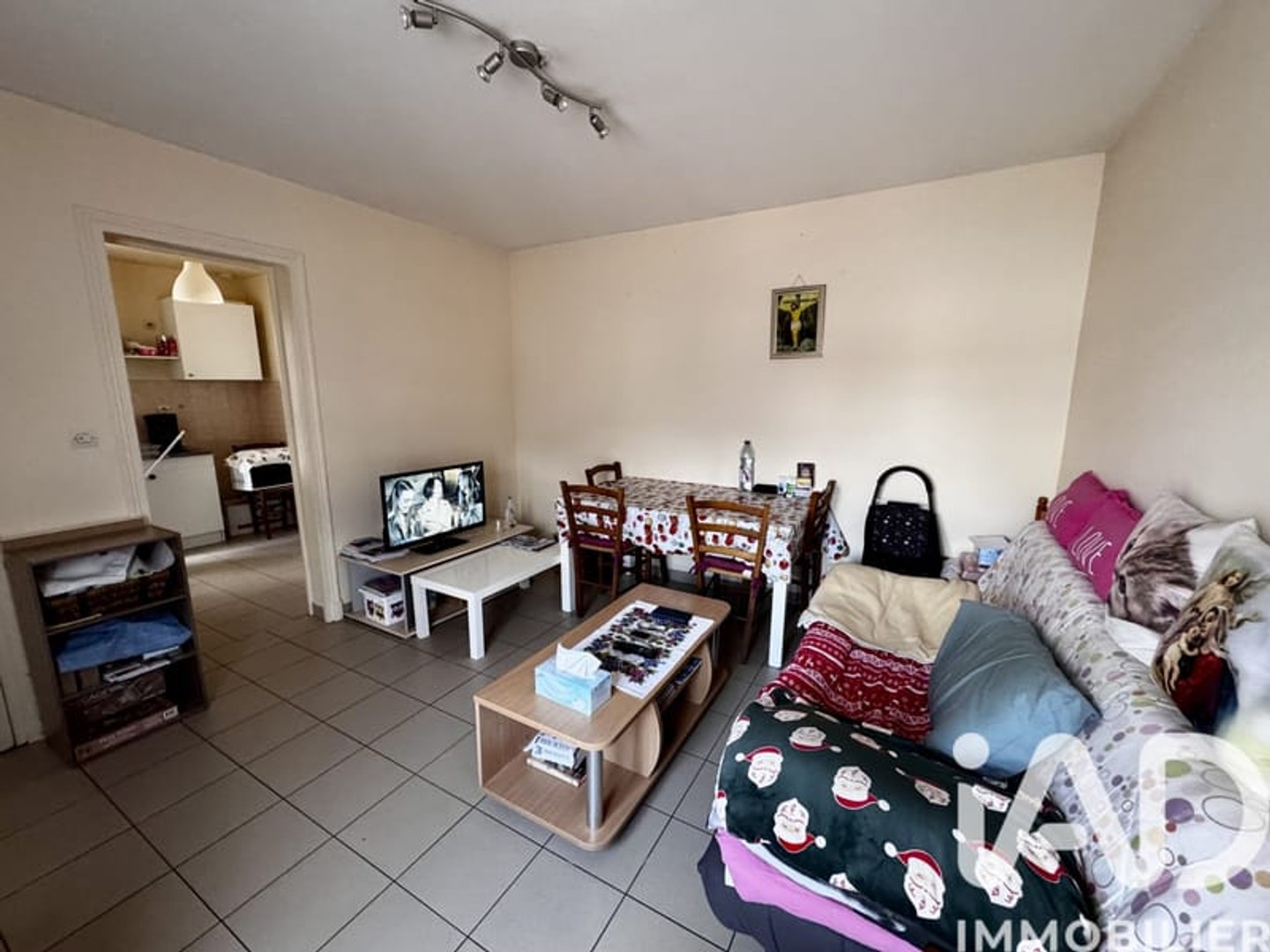 Maison à vendre - 2 pièces - 111m2 - Montereau-Fault-Y... (77130)