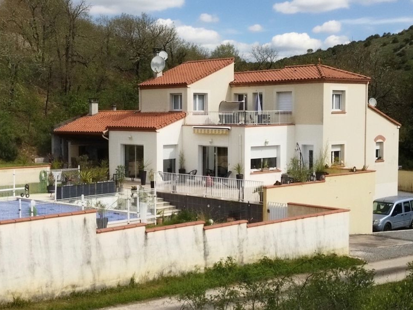 Cahors 1ére périphérie maison avec piscine
