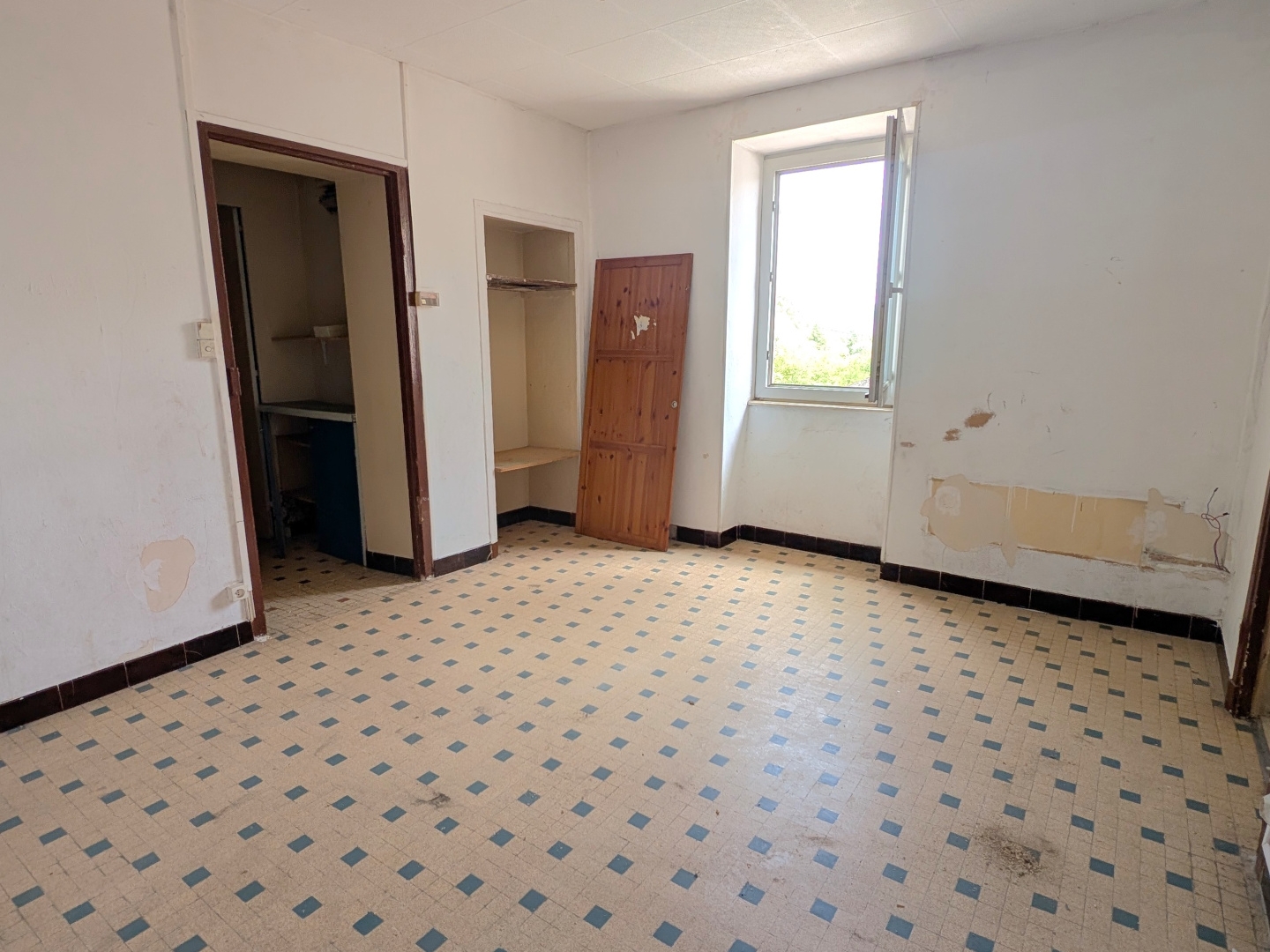 Maison à vendre - 9 pièces - 147m2 - Aubenas (07200)