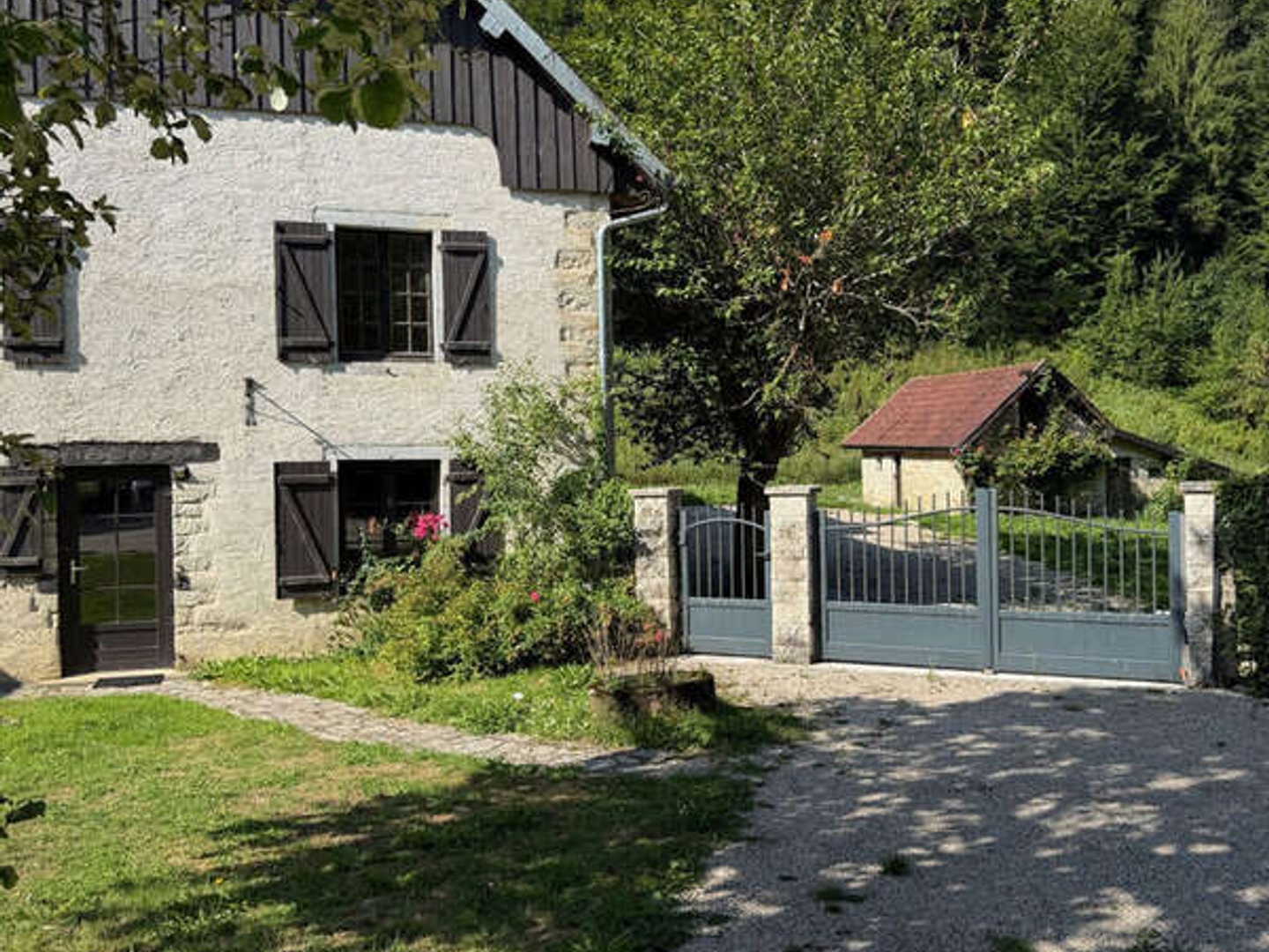 Maison à vendre - 20 pièces - 650m2 - Ornans (25290)