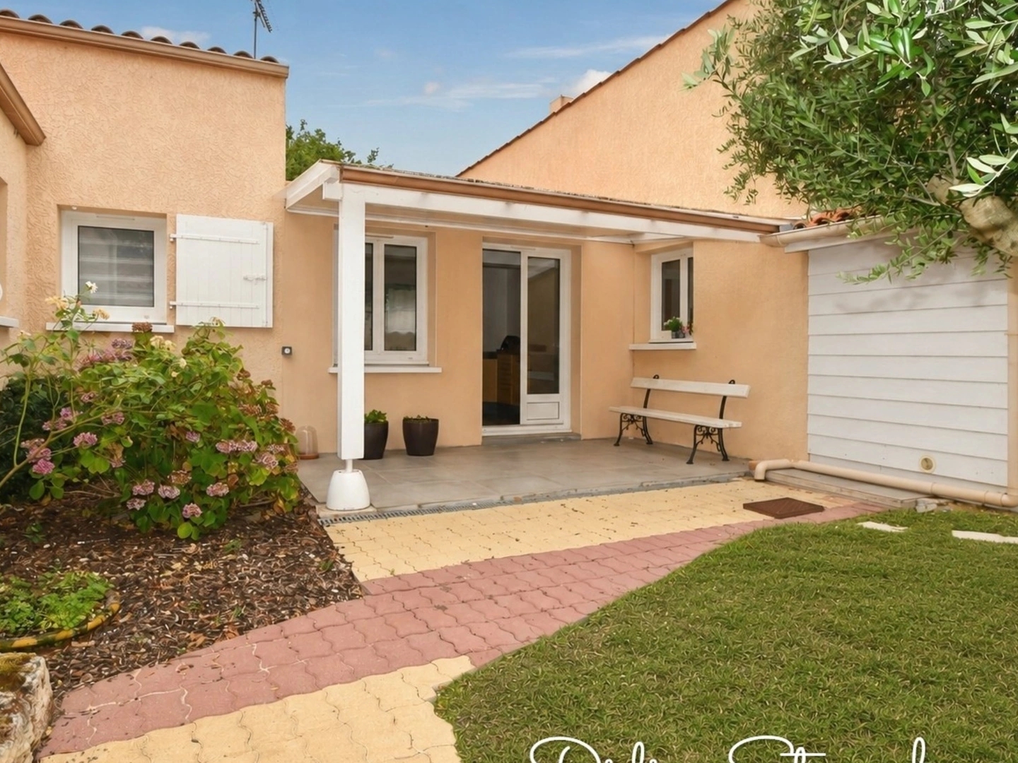 Maison à vendre - 4 pièces - 165m2 - La Jarrie (17220)