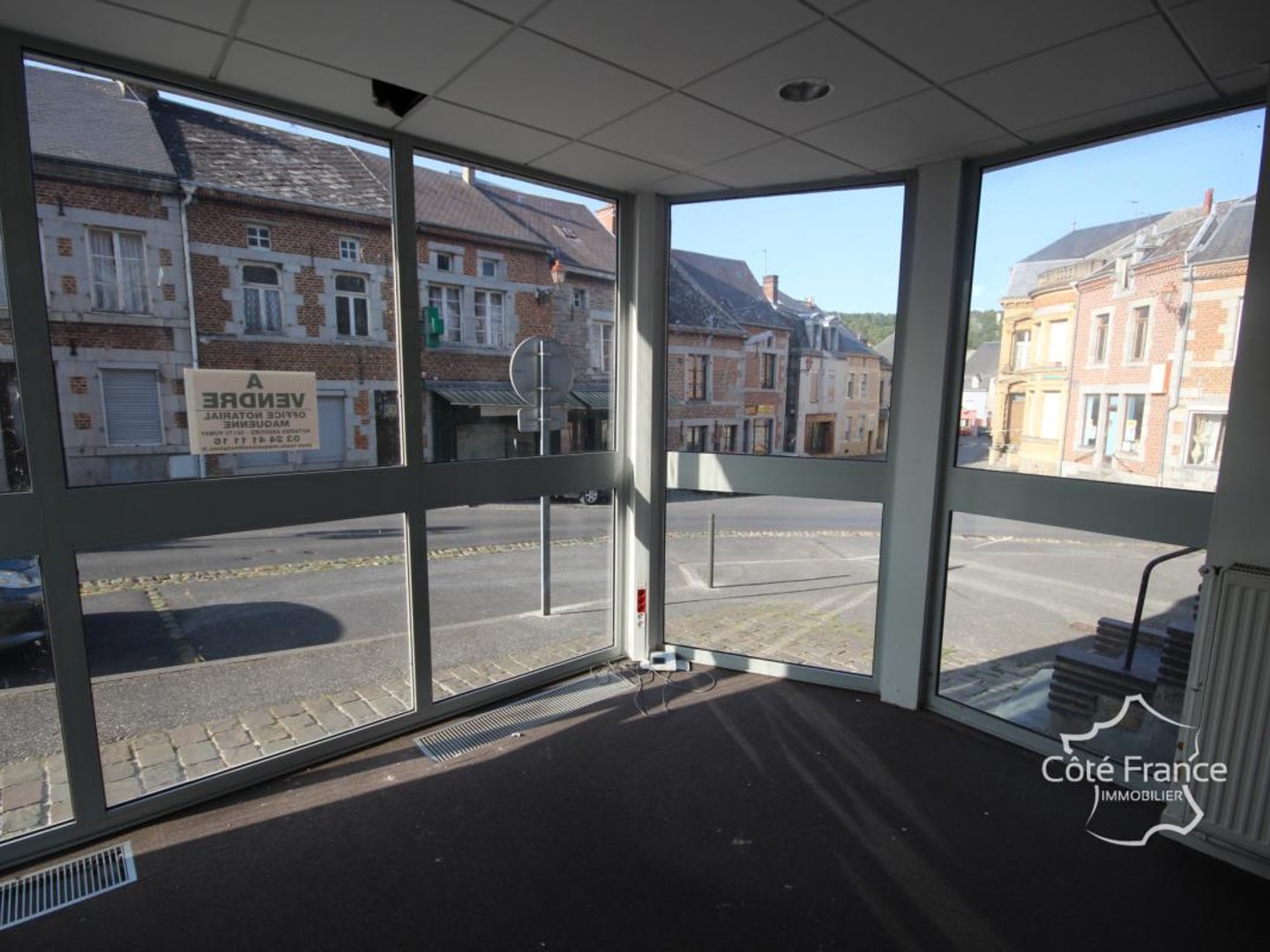 FUMAY Large commercial space of 218 m2