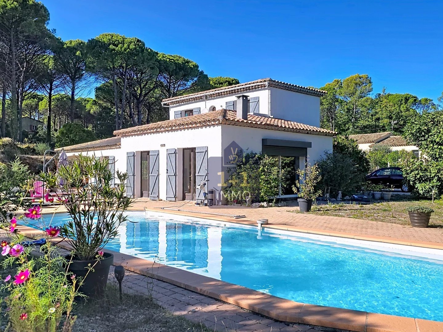 Magnifique villa avec 9400m2 de terrain