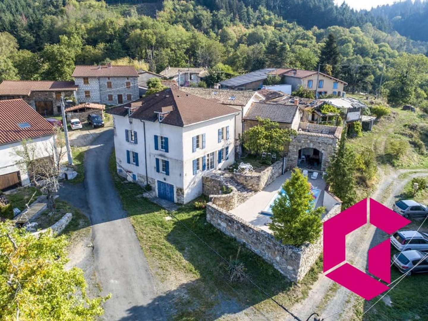 Maison 14 pièces 306 m²