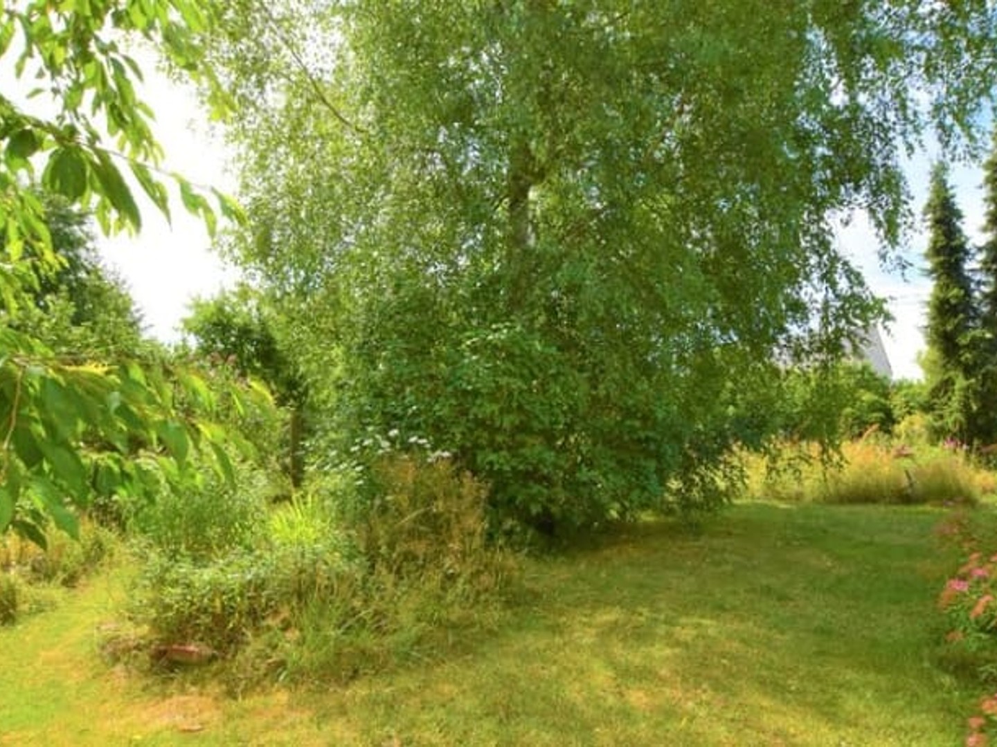 Terrain à vendre - 652m2 - Les Essarts-Le-Roi (78690)