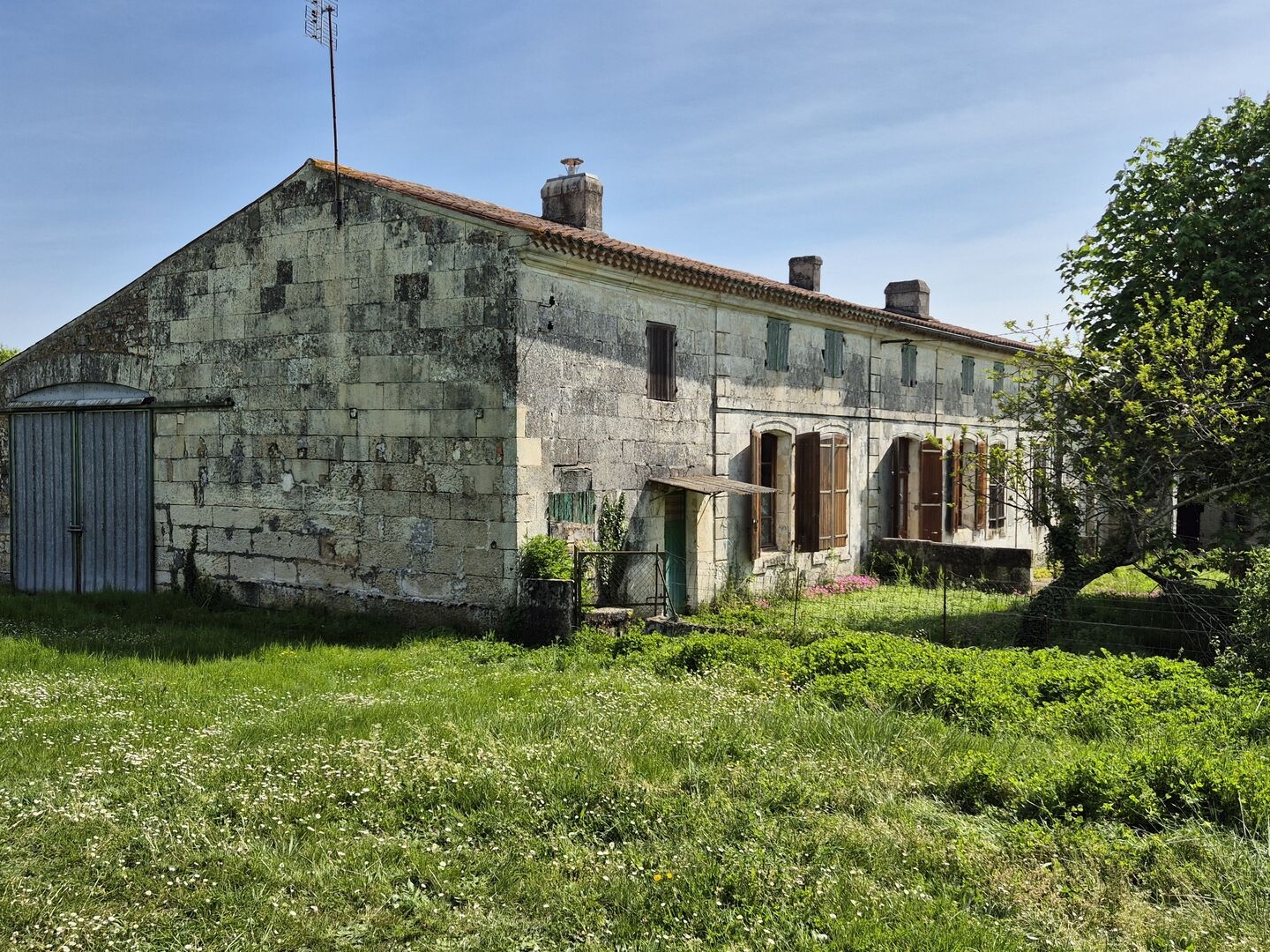 Maison à vendre - 4 pièces - 145m2 - Pons (17800)