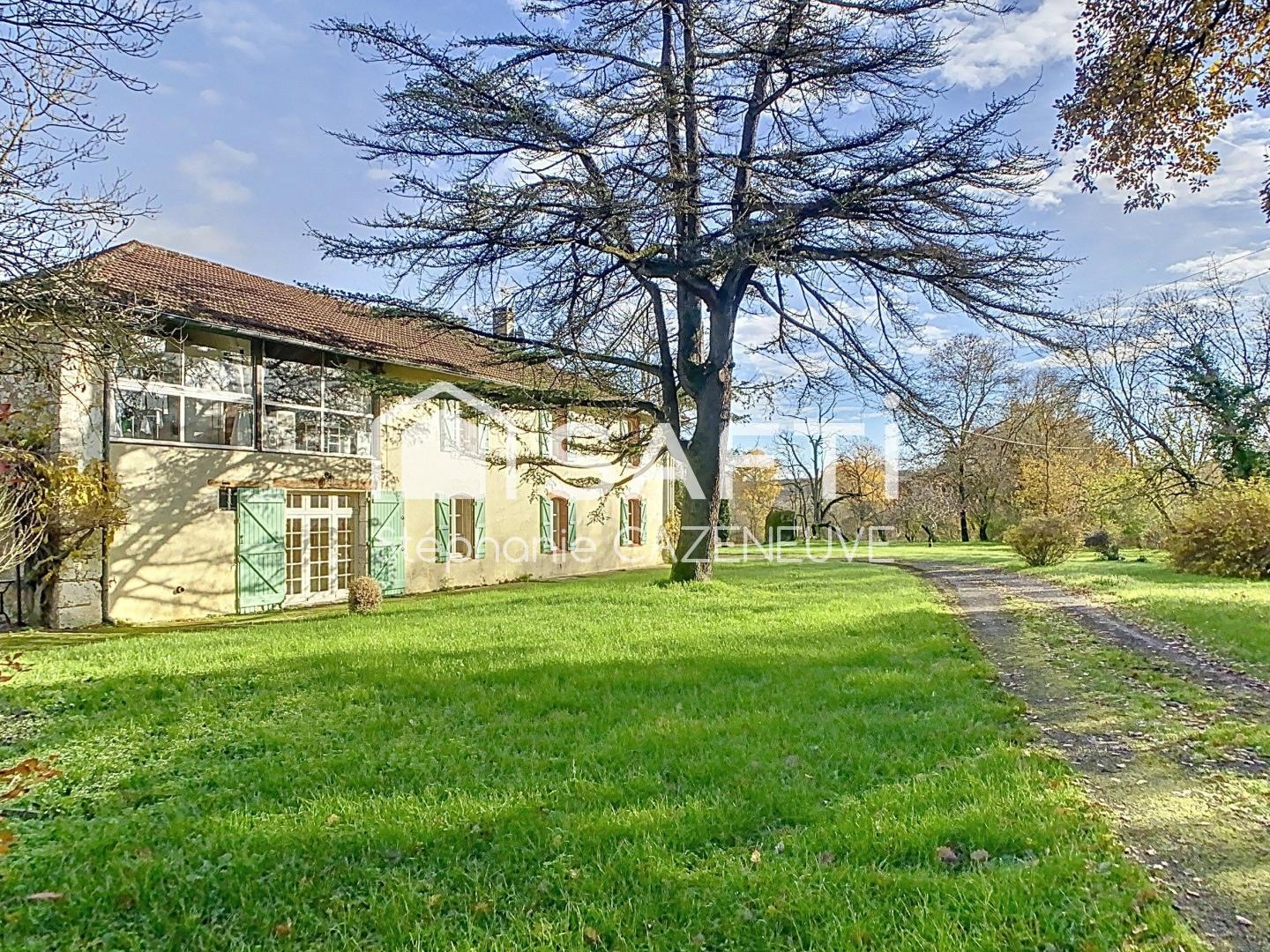 Maison à vendre - 10 pièces - 345m2 - Sainte-Marie (32200)