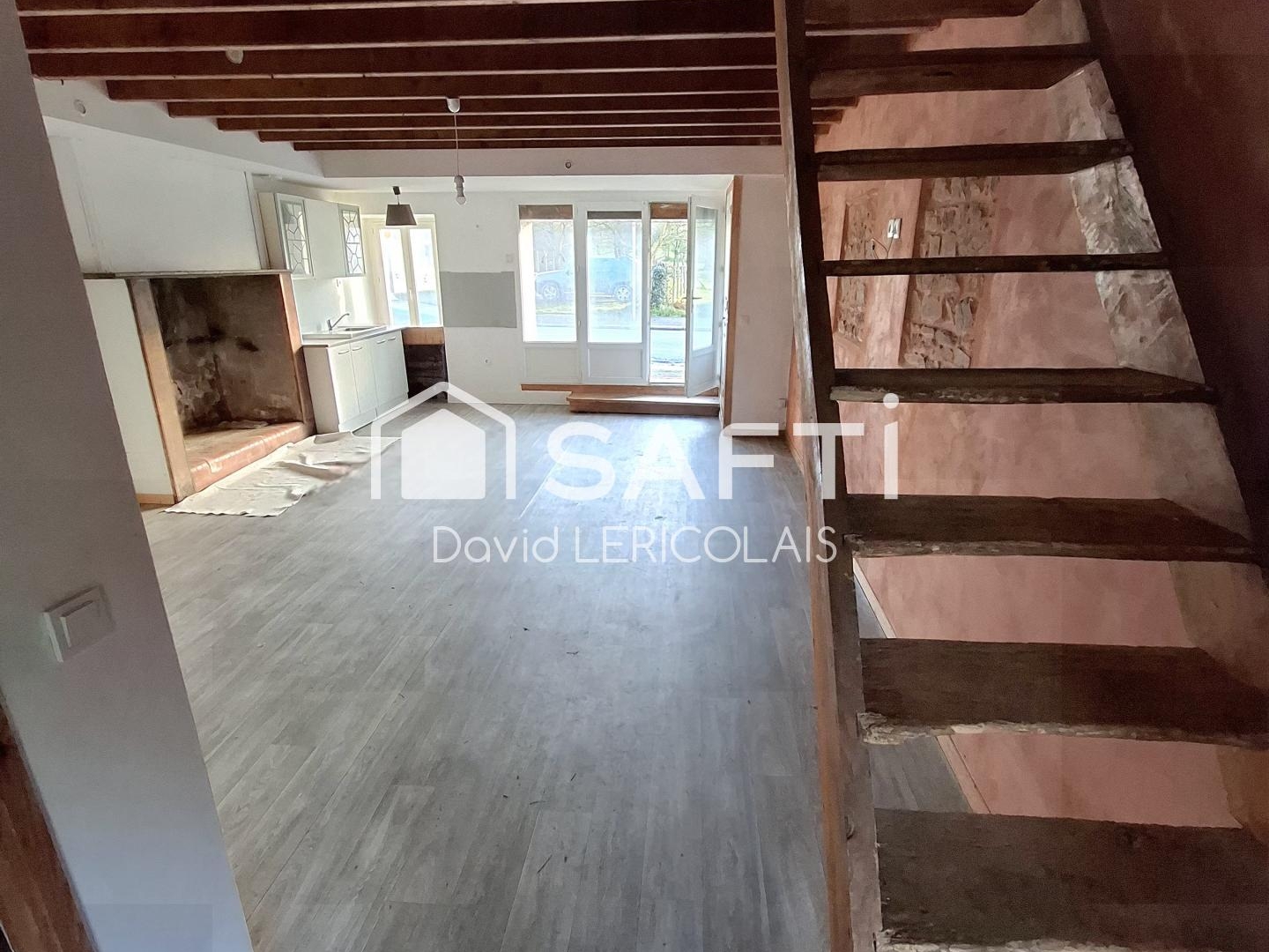 Parking / garage / box à vendre - 70m2 - Dangy (50750)