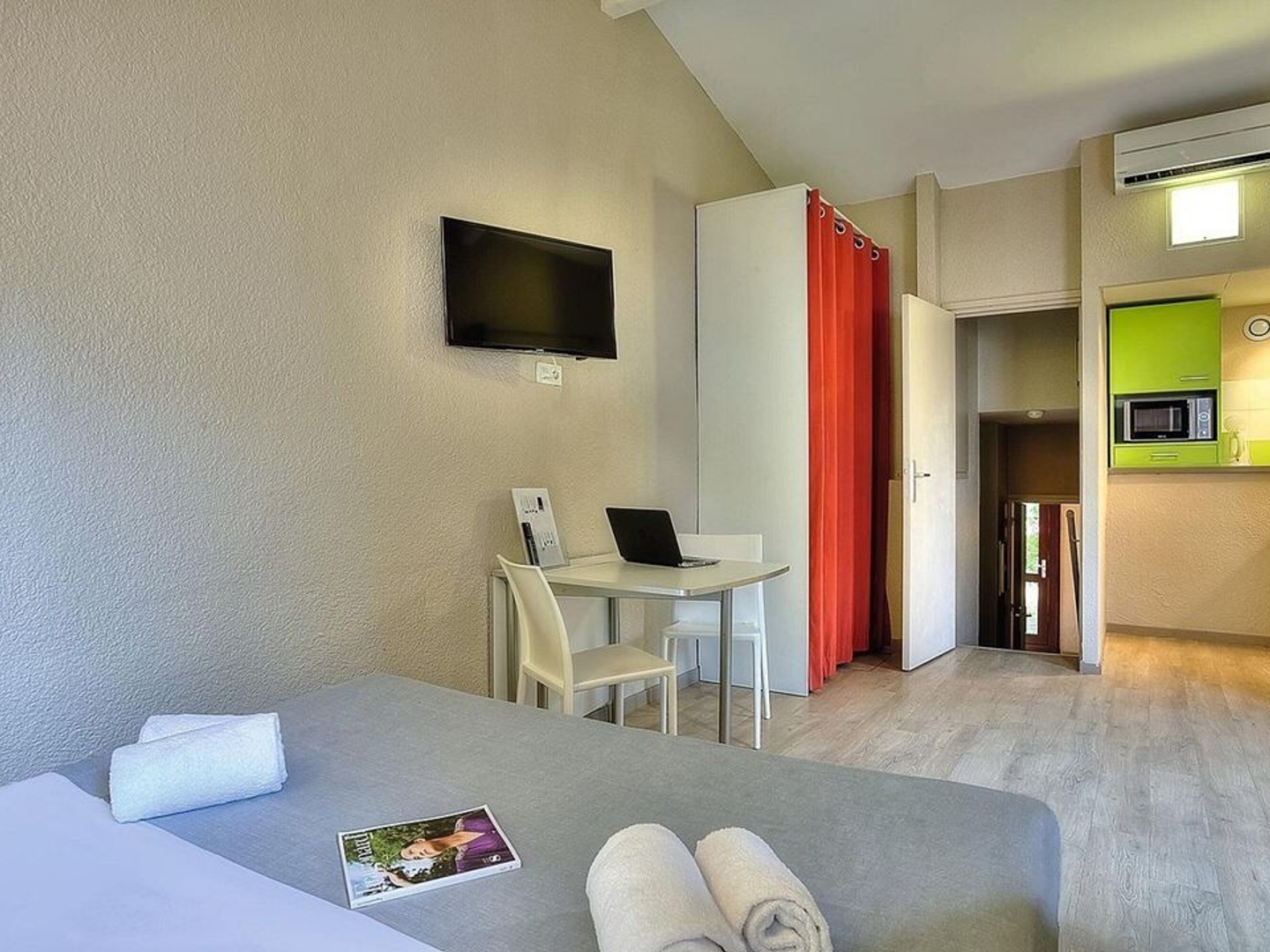 Studio - 16m ²