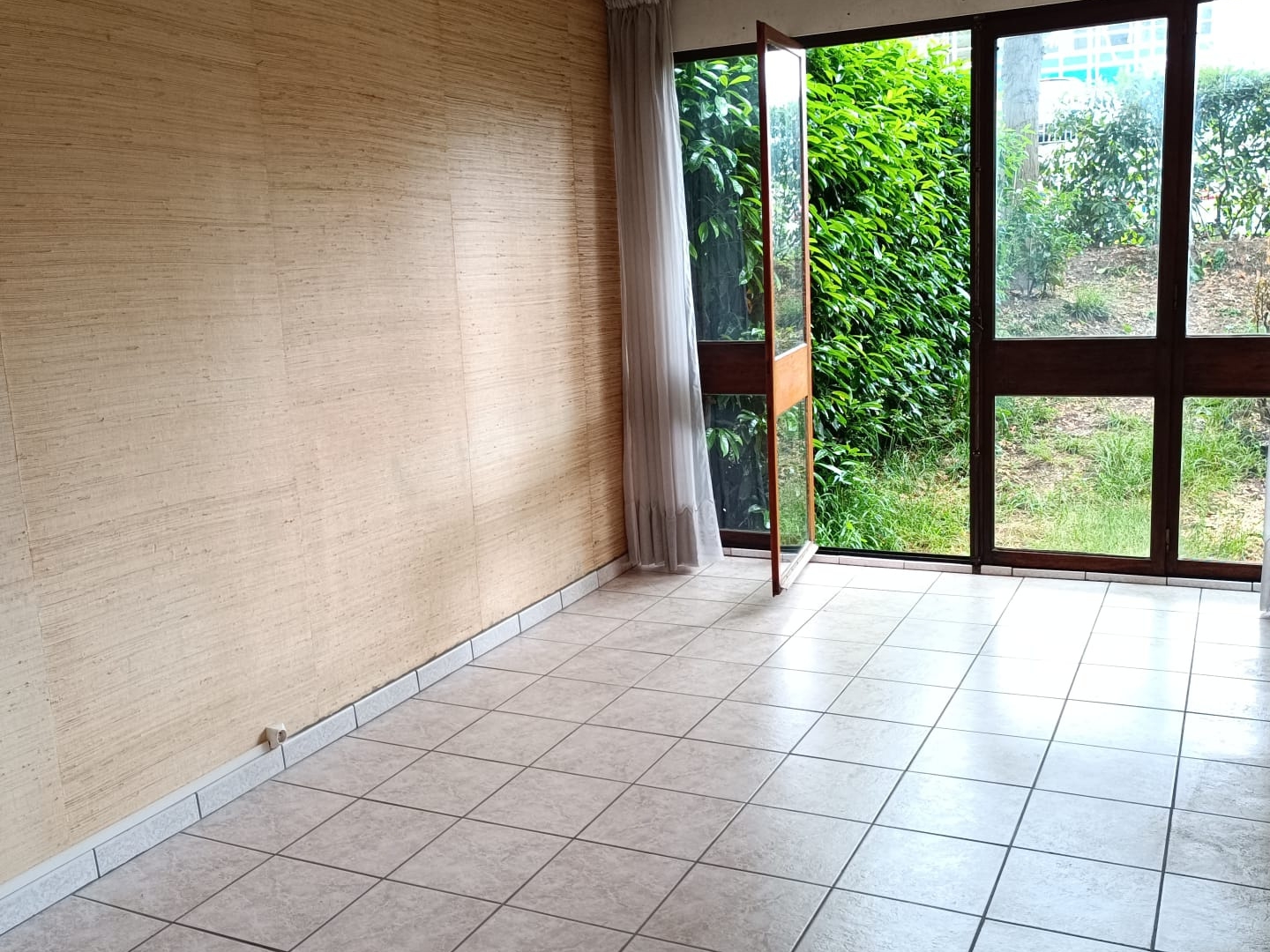 Appartement à vendre - 1 pièce - 16m2 - La Celle-Saint-Cloud (78170)