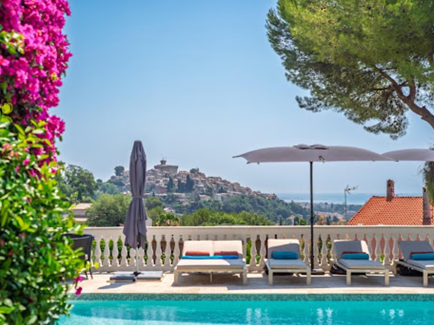 Maison 7 pièces 335 m²