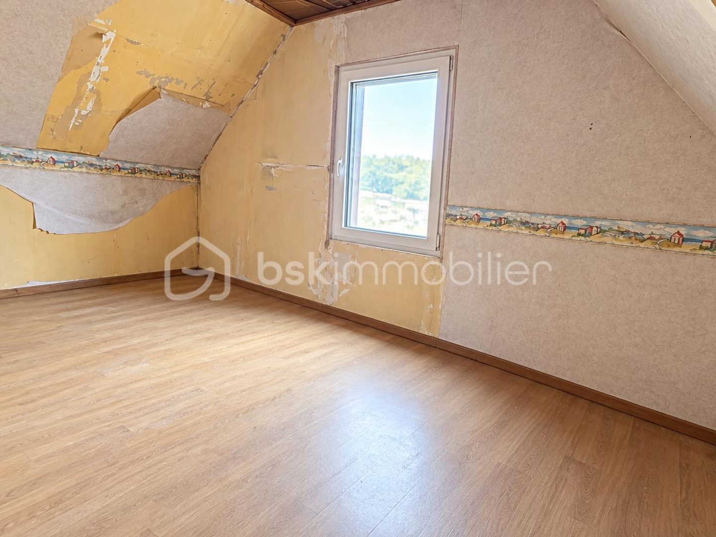 Magasin à vendre - 7 pièces - 364m2 - Châtenois (67730)