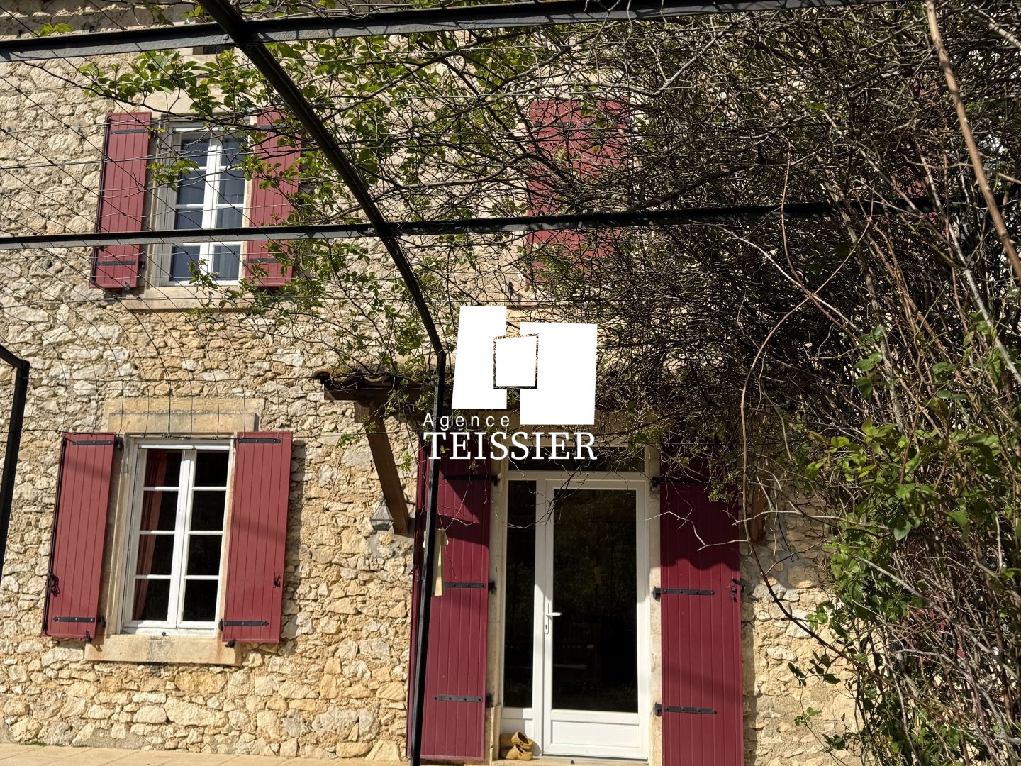 Maison à vendre - 6 pièces - 145m2 - Uzès (30700)