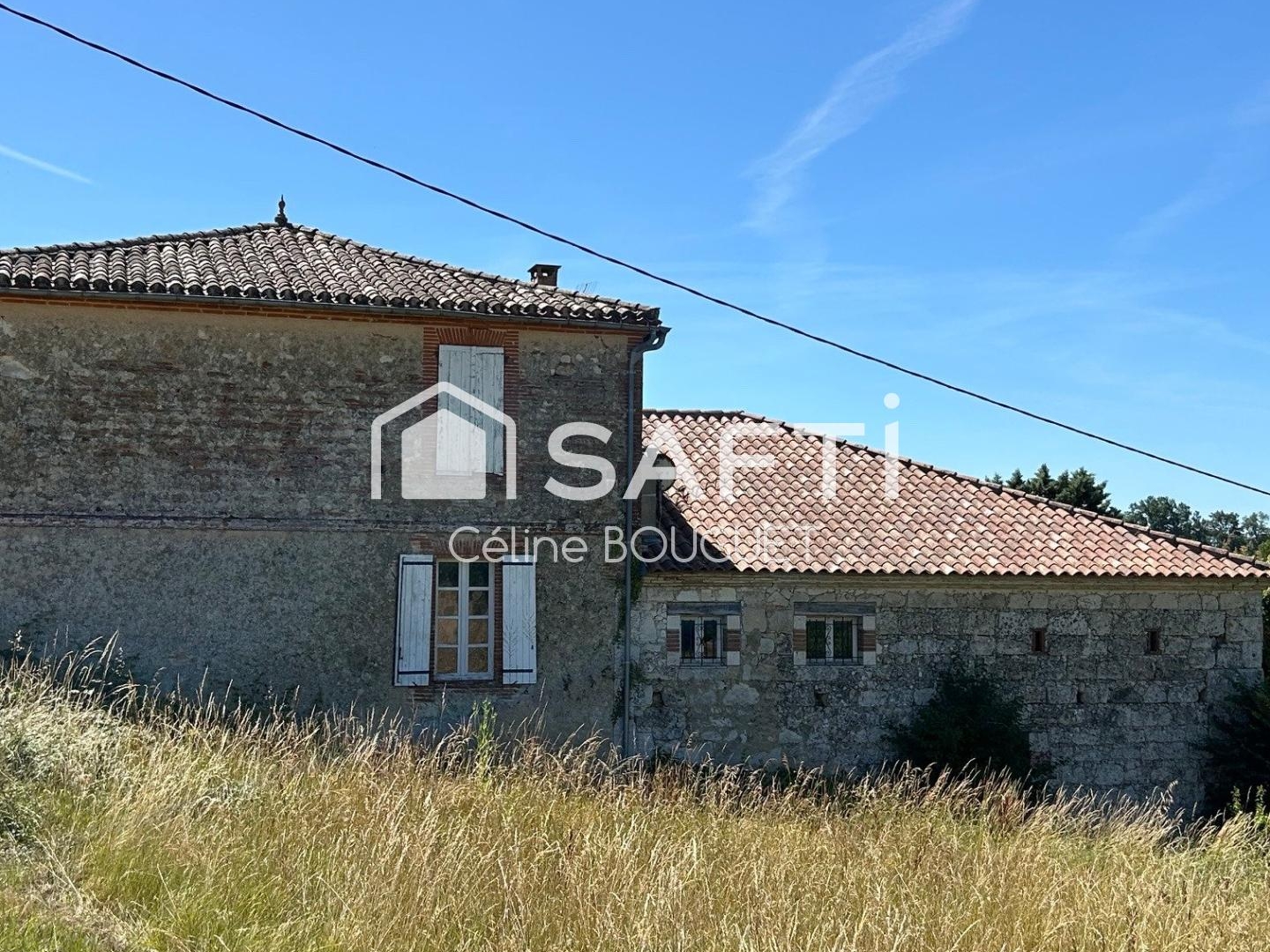 Maison à vendre - 8 pièces - 241m2 - Saint-Arroumex (82210)