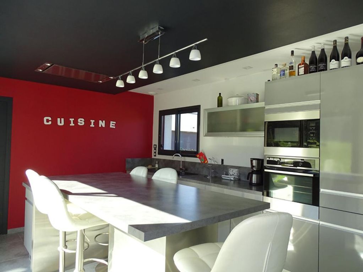 Maison à vendre - 5 pièces - 147m2 - Sainte-Nathalène (24200)