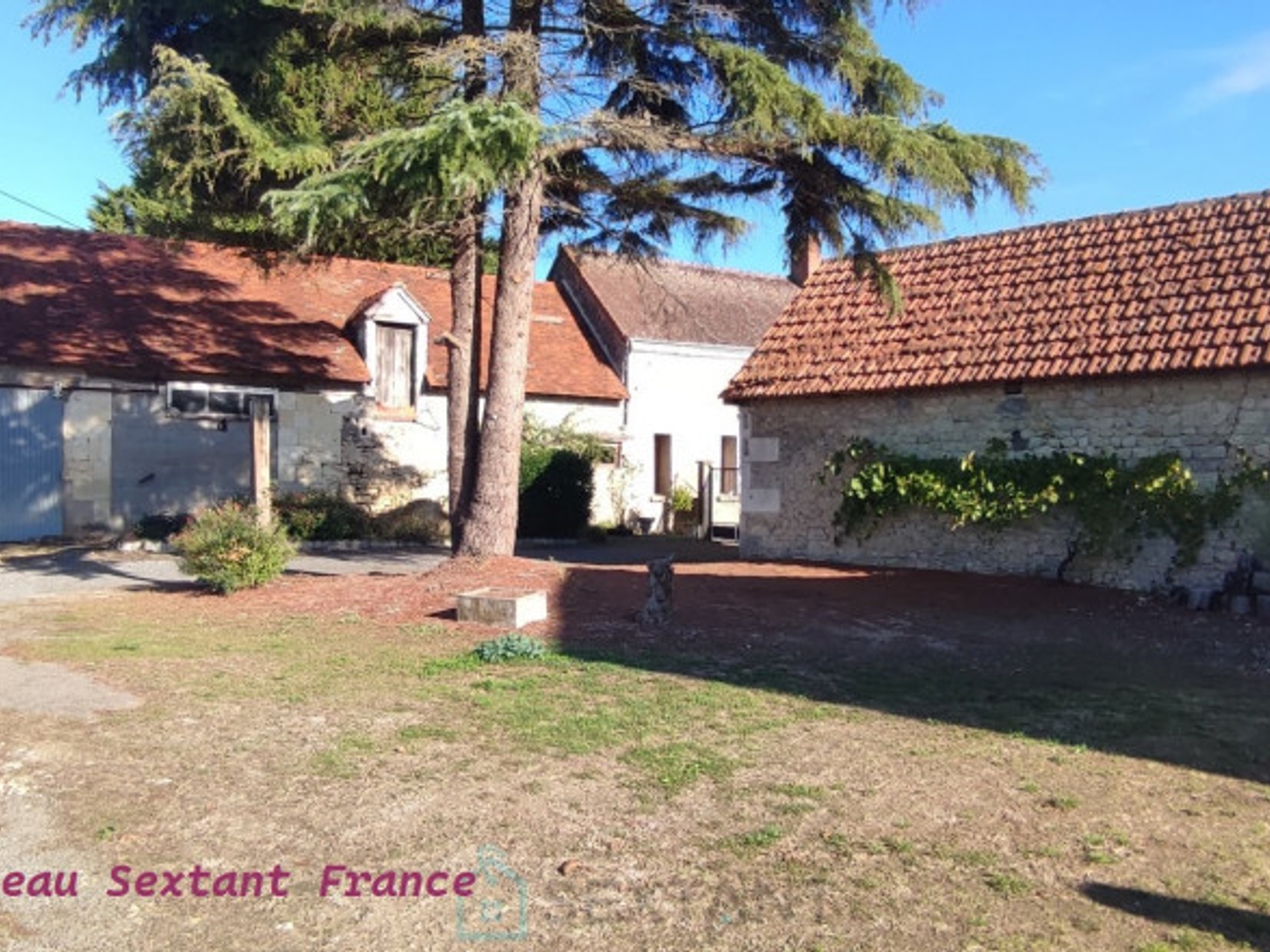 Immeuble à vendre - 4 pièces - 84m2 - Épeigné-Les-Bois (37150)