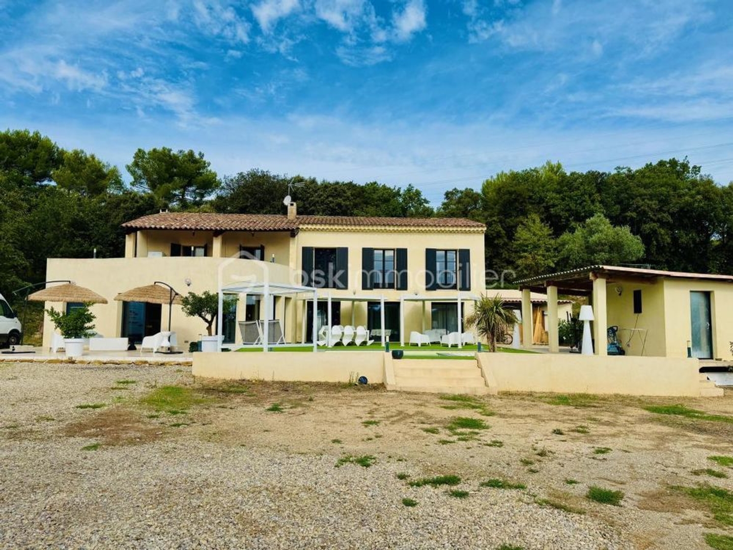 Maison à vendre - 10 pièces - 301m2 - Corbières (04220)