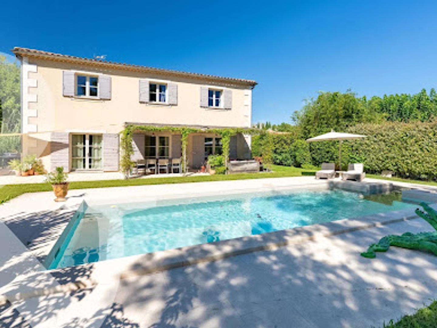 Maison 7 pièces 226 m²