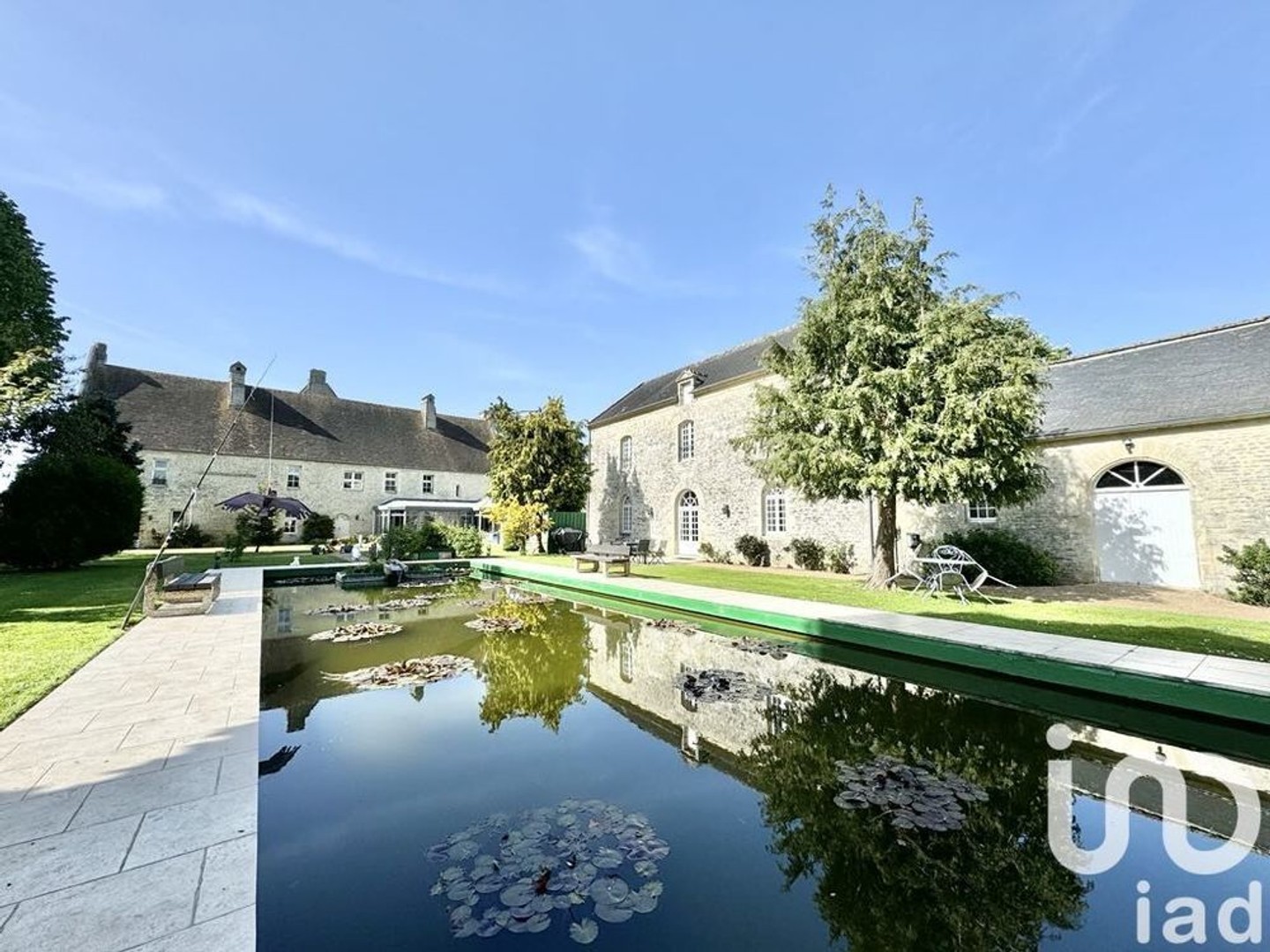 Maison 14 pièces 640 m²
